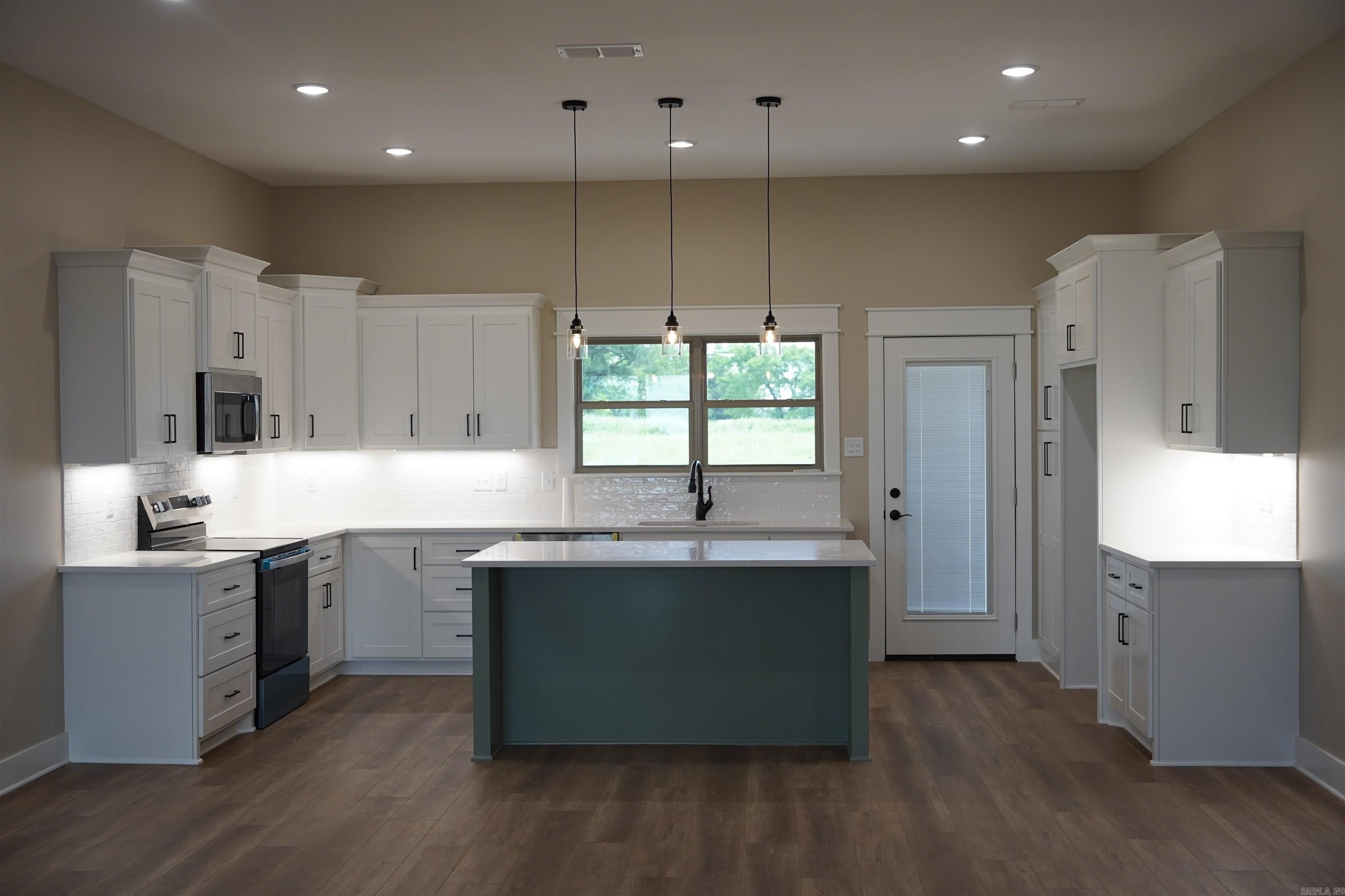 SUMMERLYN SUBDIVISION - Residential