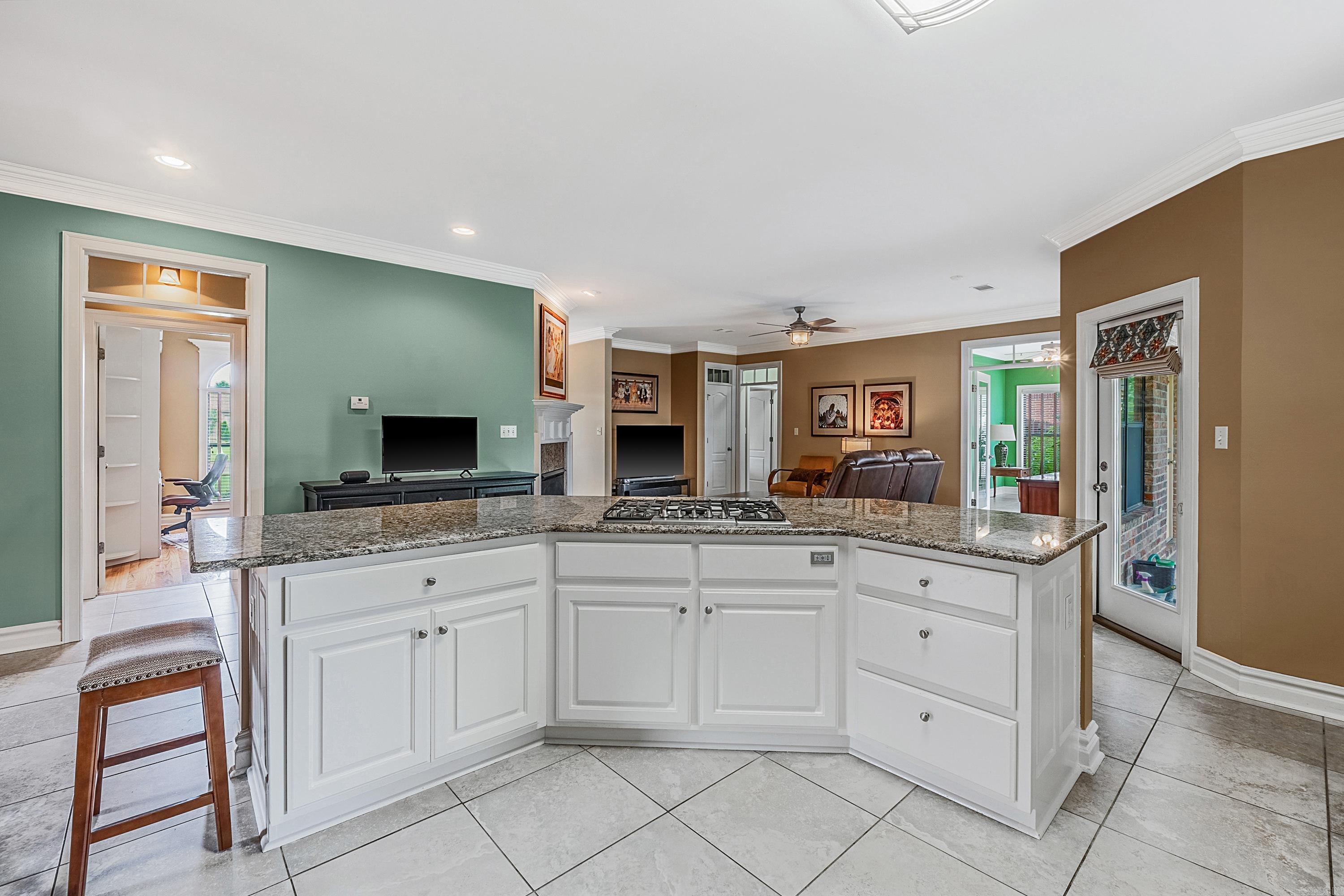 COUNTRY CLUB OF ARK THE - Residential