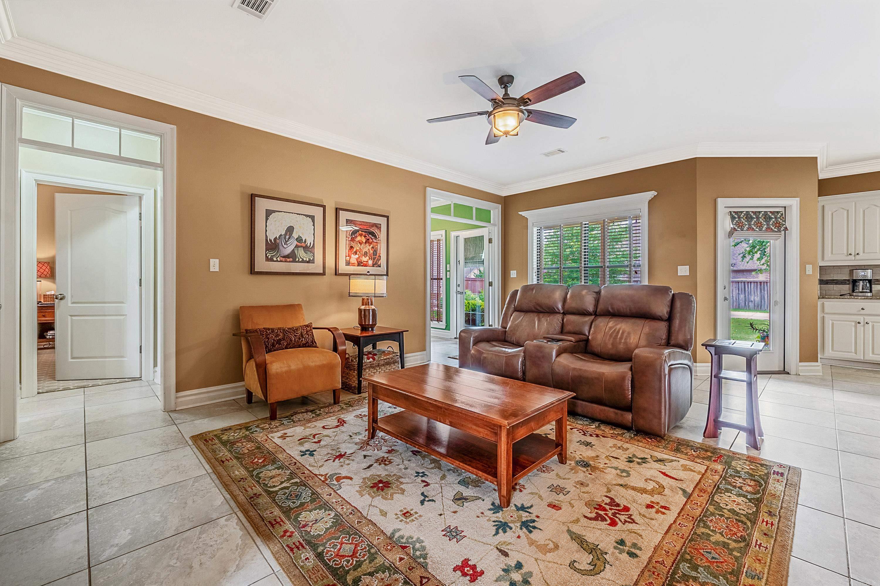 COUNTRY CLUB OF ARK THE - Residential