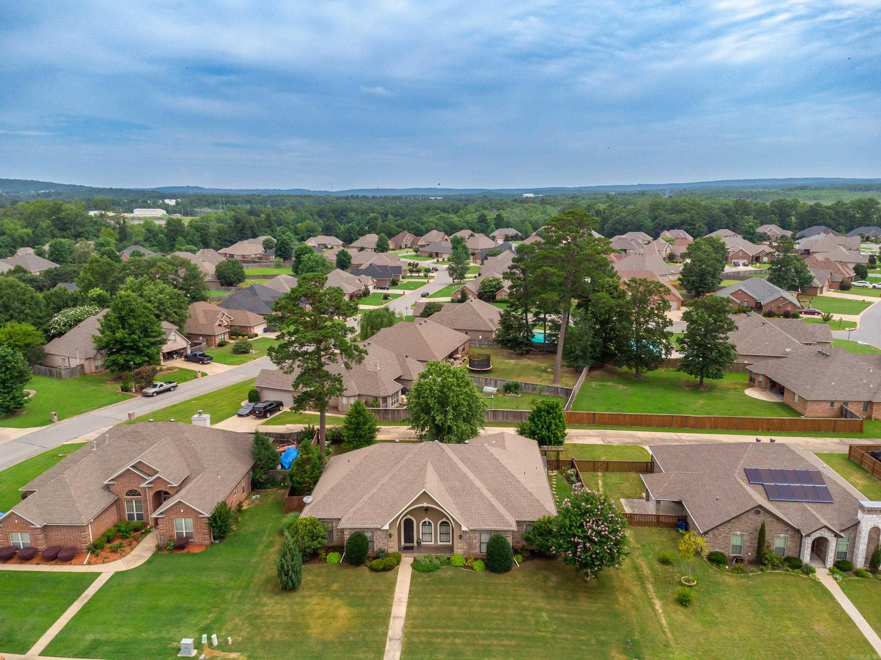 COUNTRY CLUB OF ARK THE - Residential