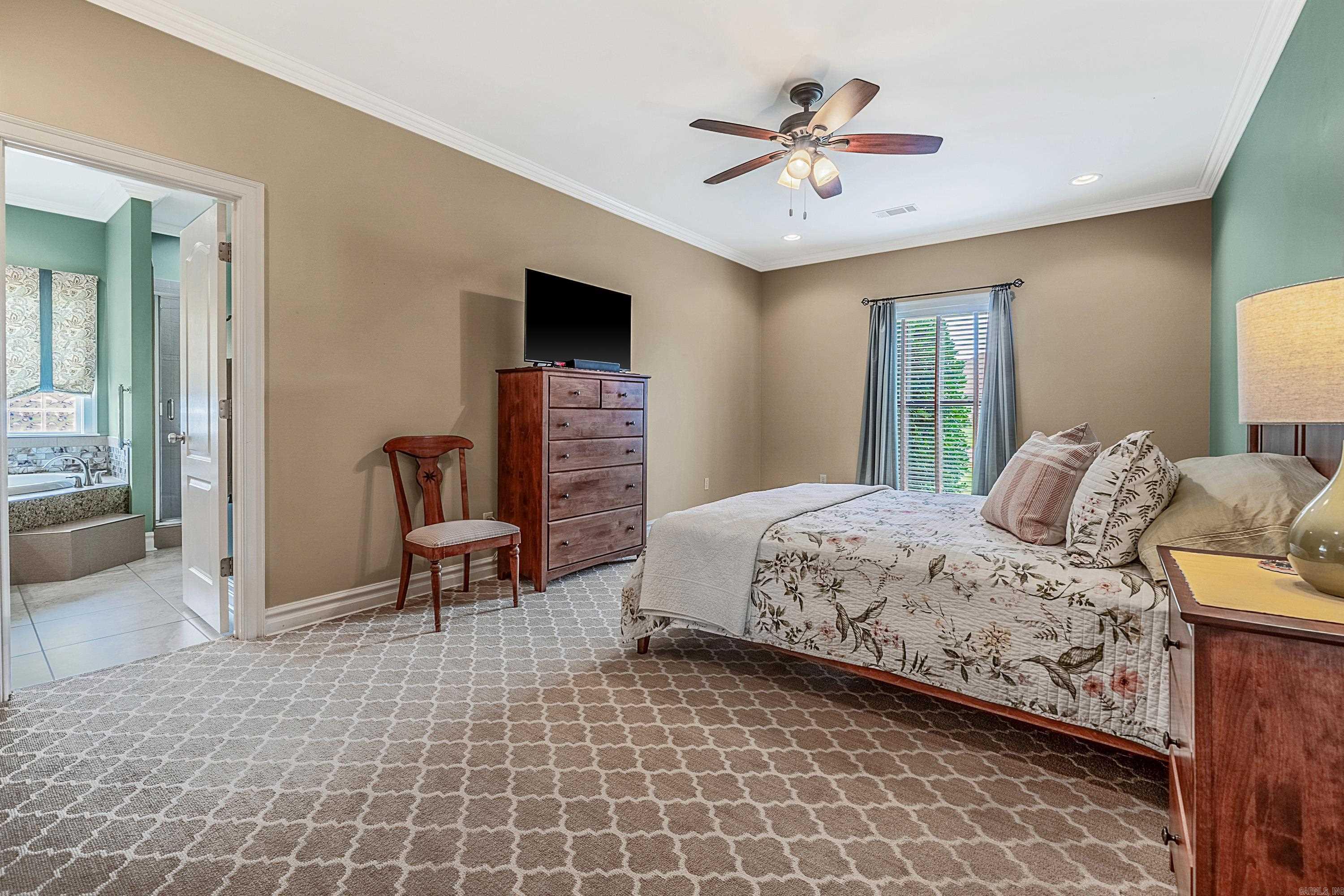 COUNTRY CLUB OF ARK THE - Residential