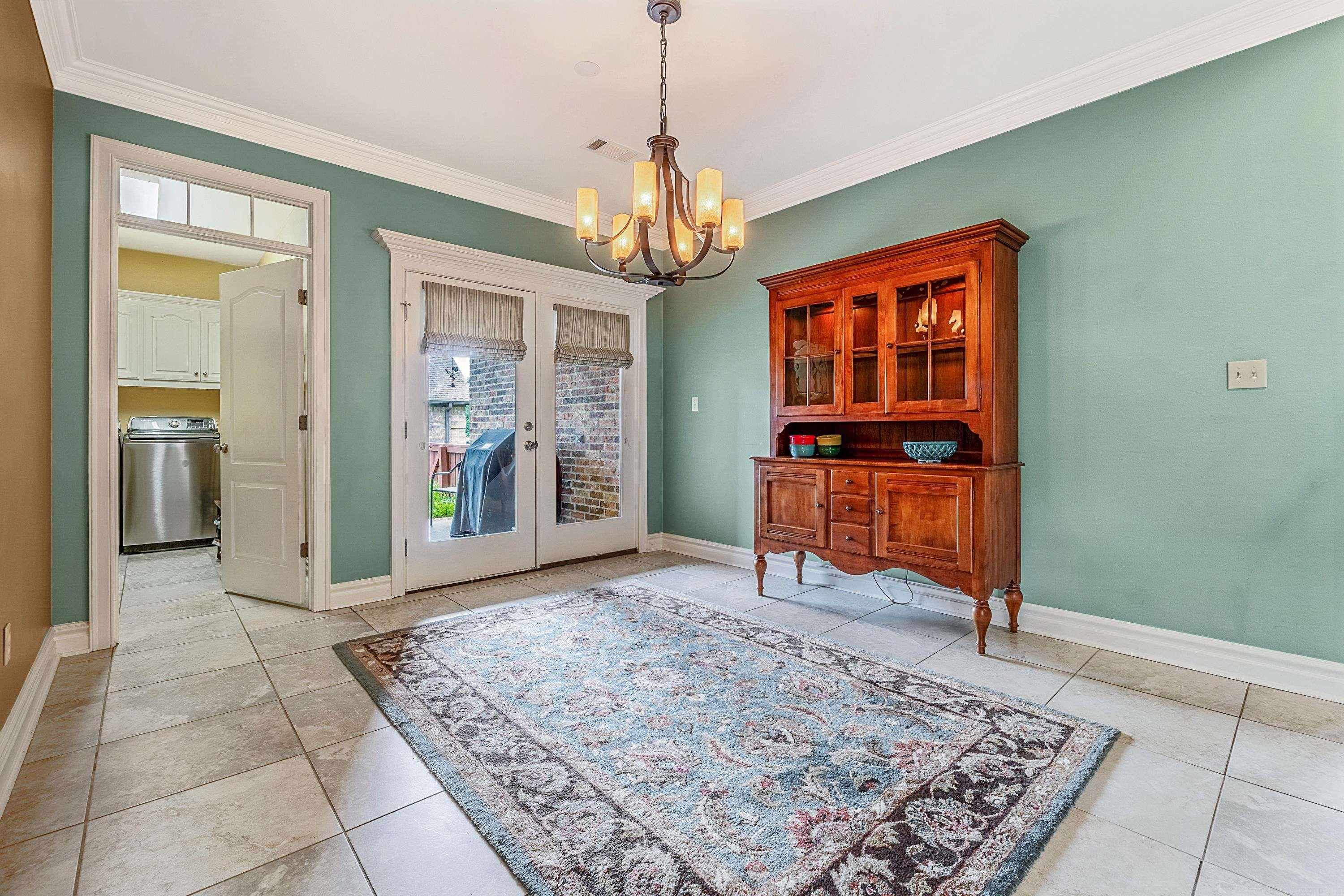 COUNTRY CLUB OF ARK THE - Residential