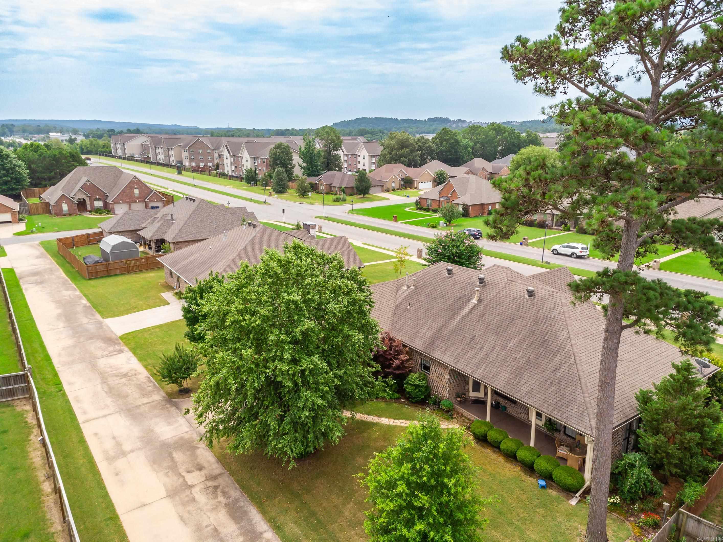 COUNTRY CLUB OF ARK THE - Residential