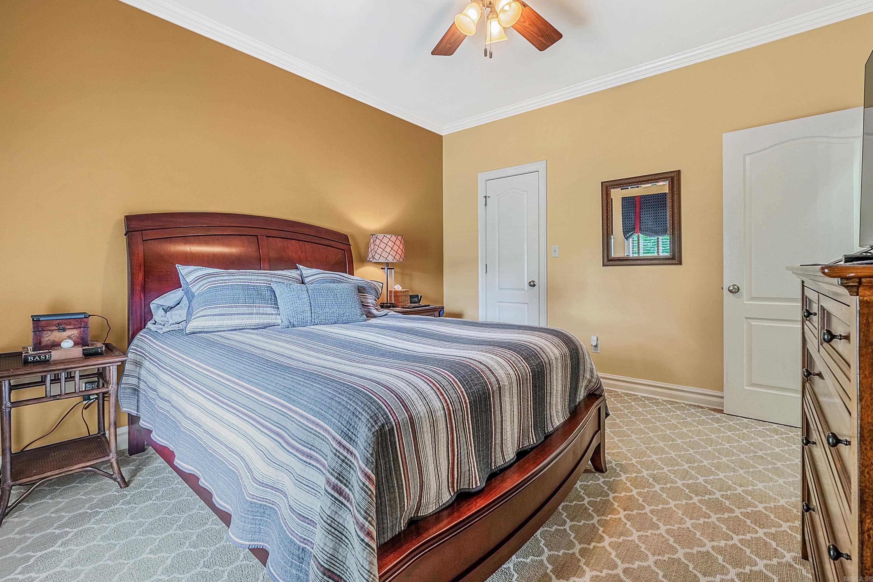 COUNTRY CLUB OF ARK THE - Residential