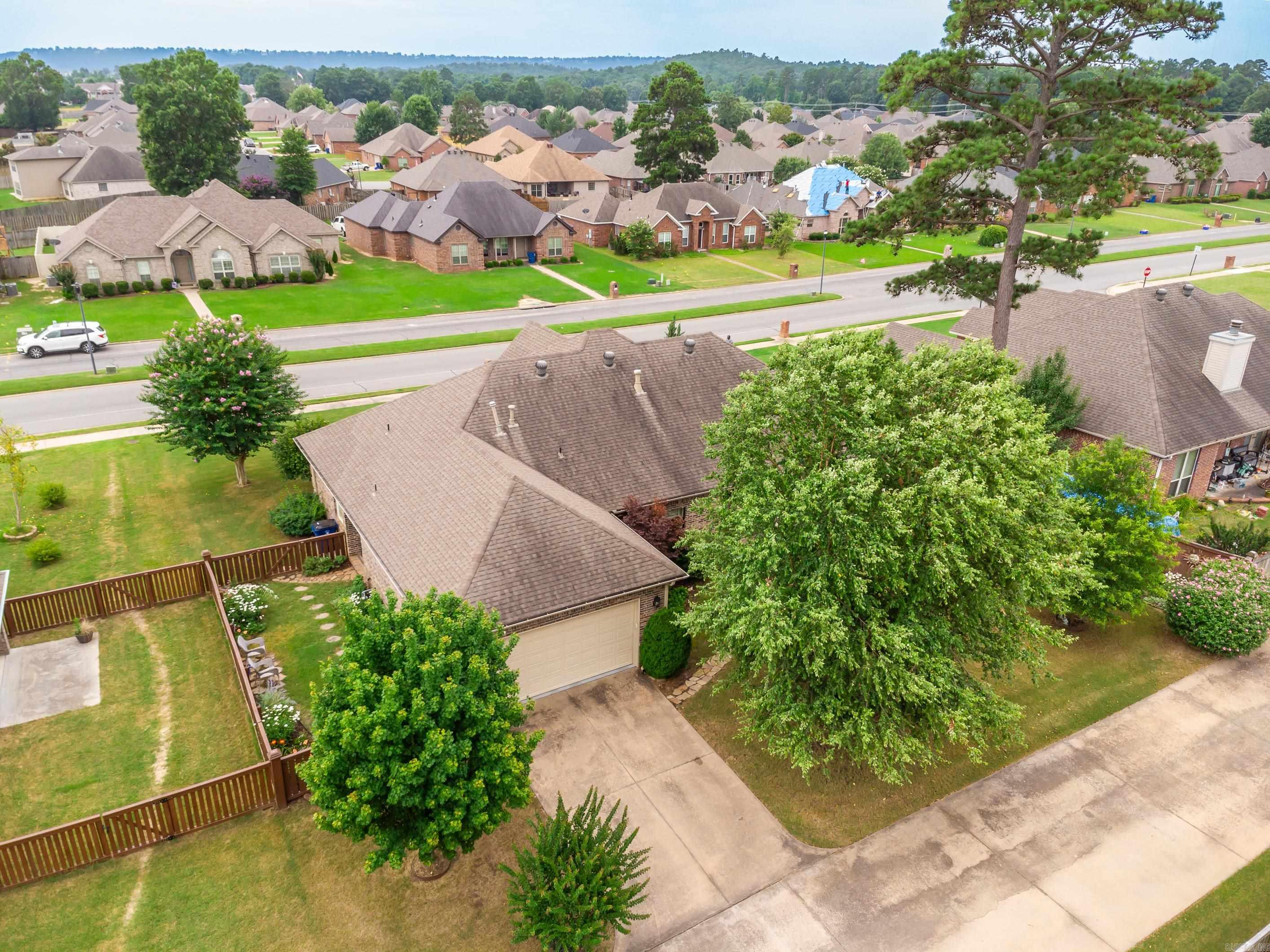 COUNTRY CLUB OF ARK THE - Residential