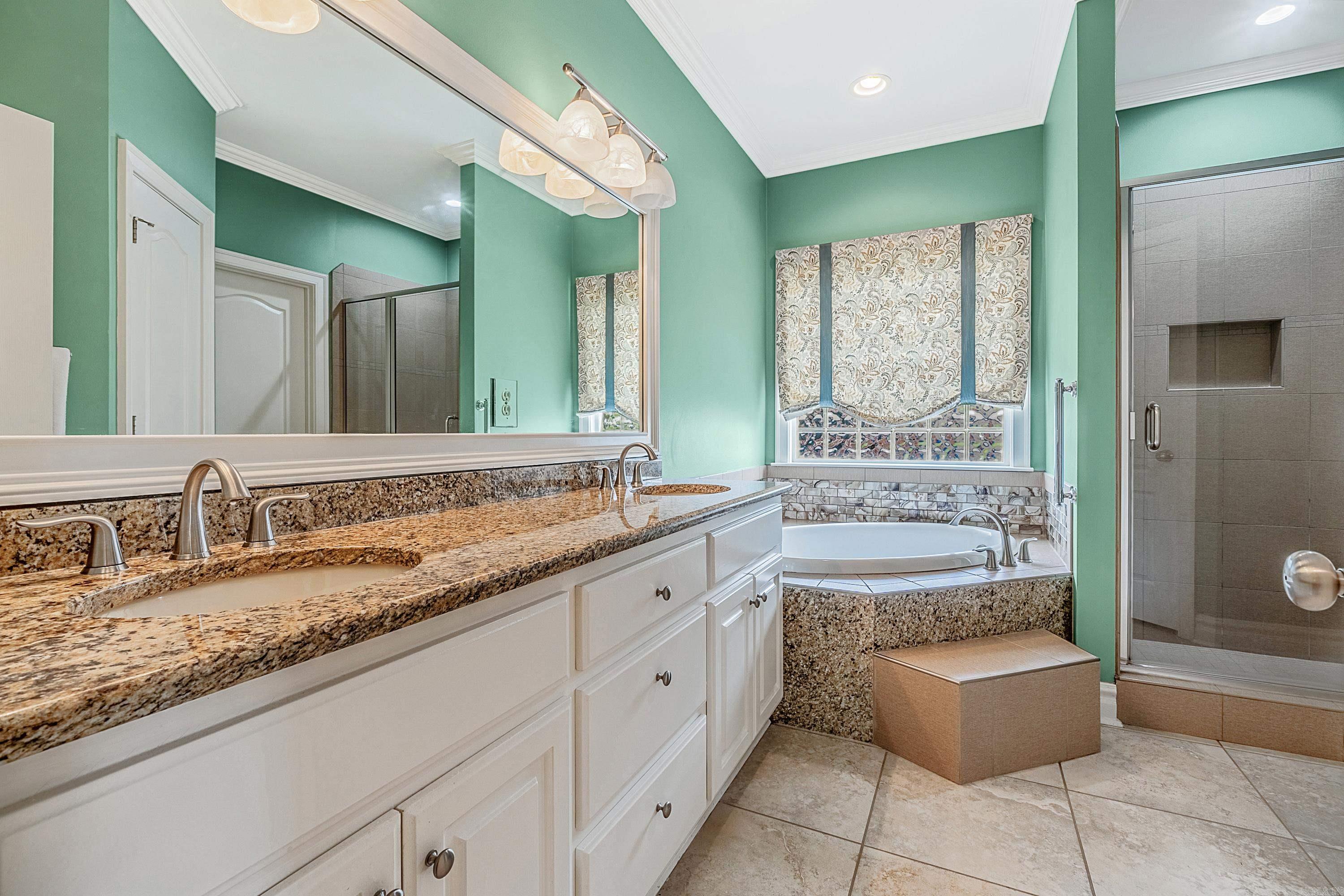 COUNTRY CLUB OF ARK THE - Residential