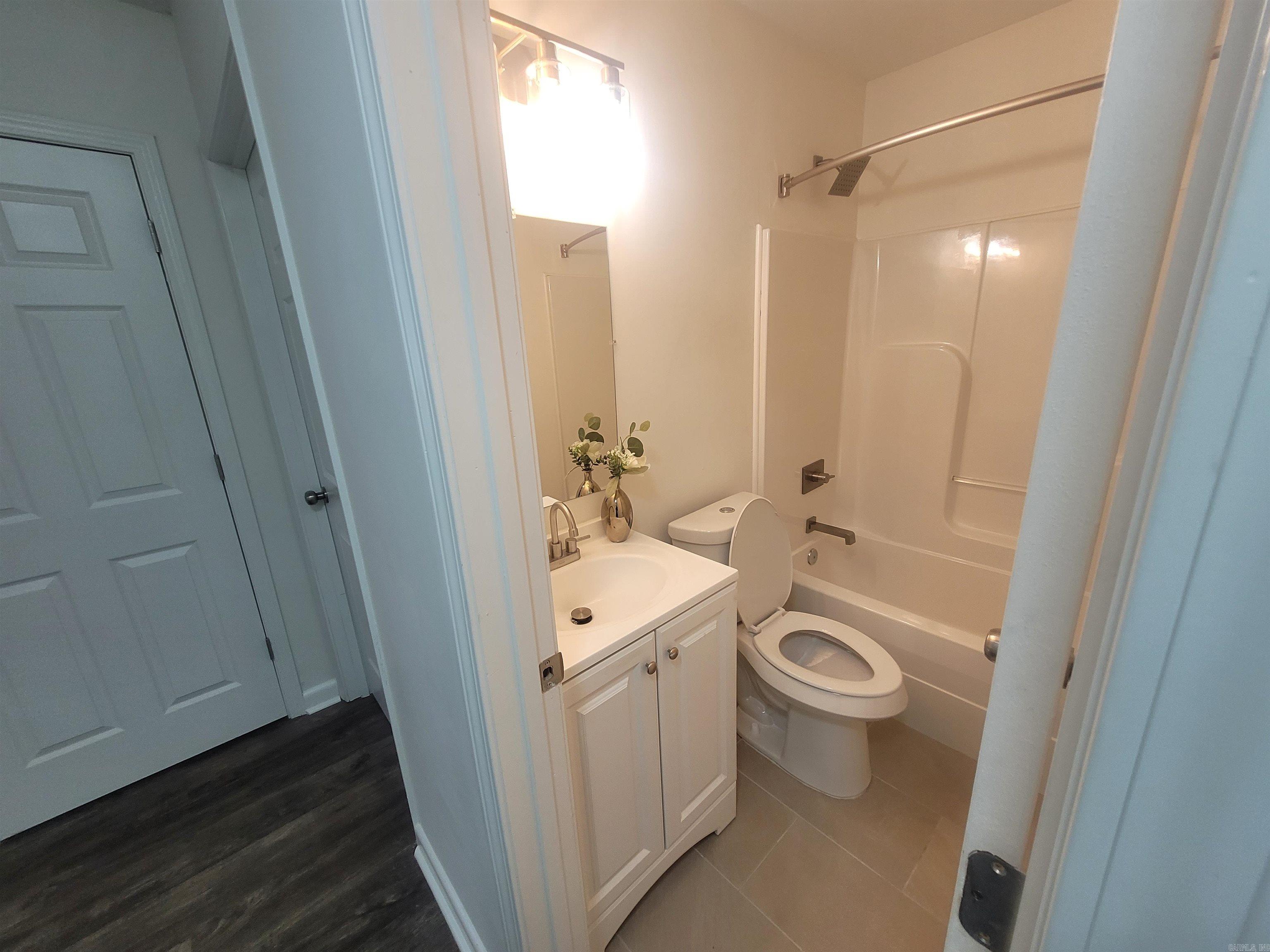 TRAMMEL - Residential