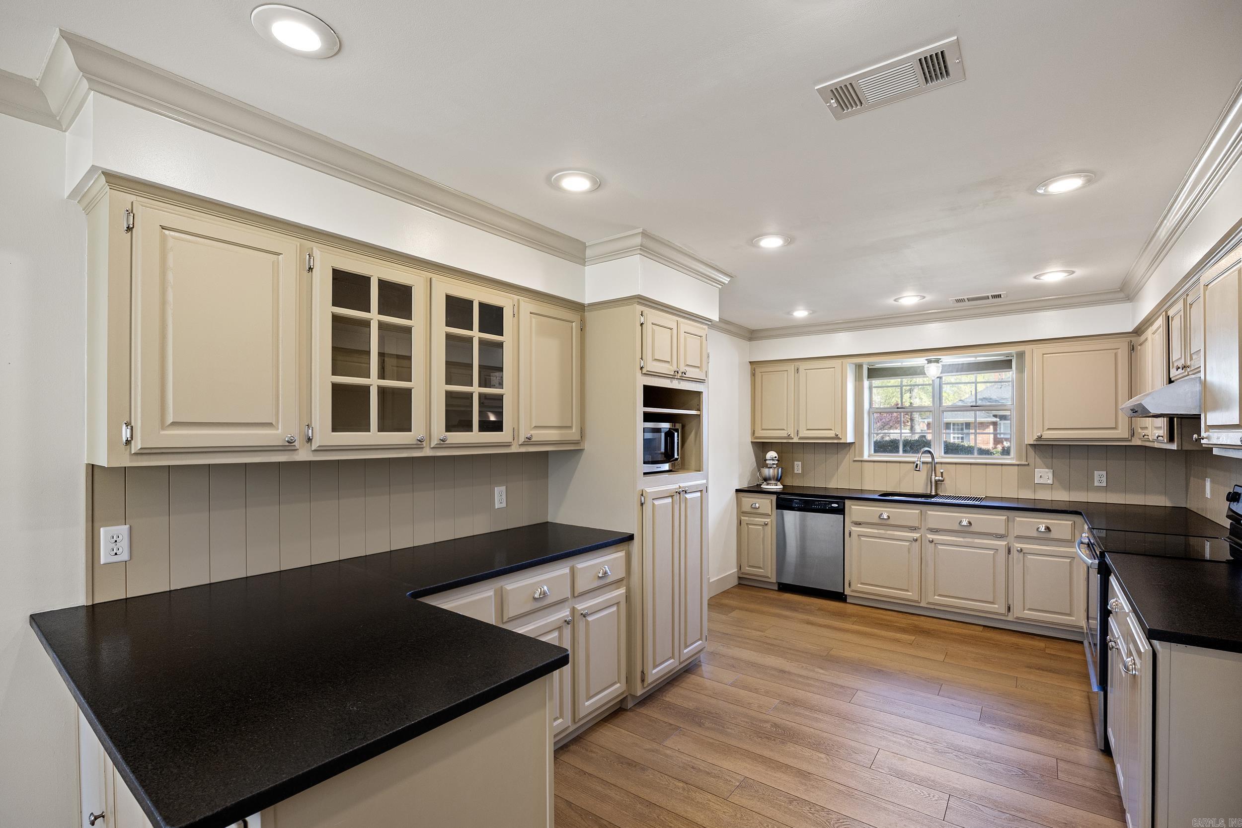 BROOKSIDE ESTATES - Residential