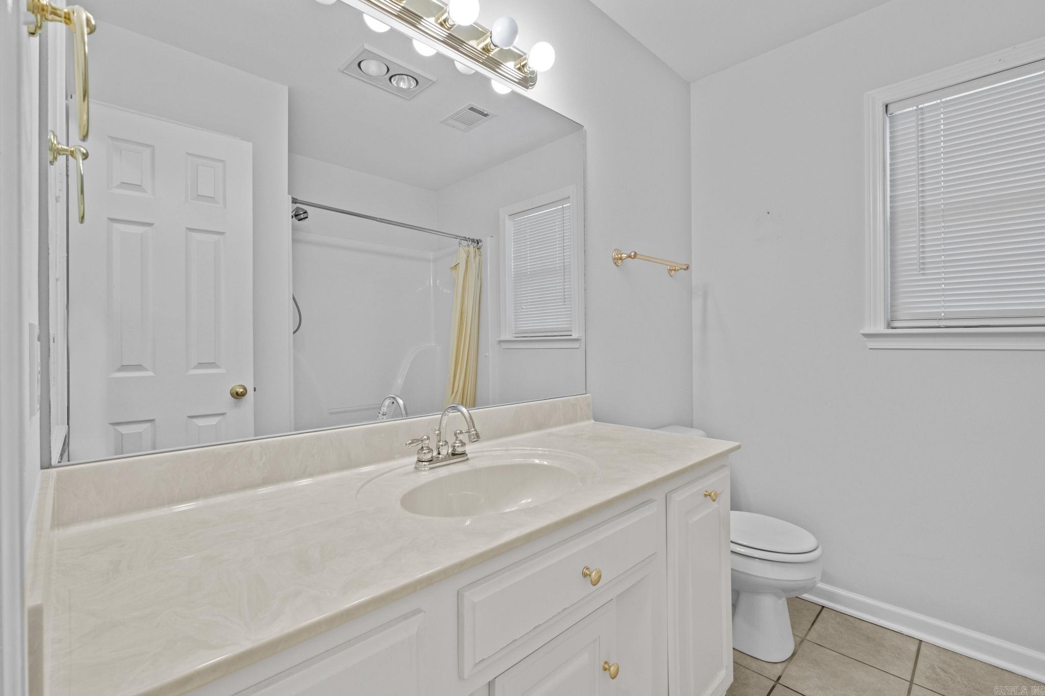 BELLE MEADE - Residential