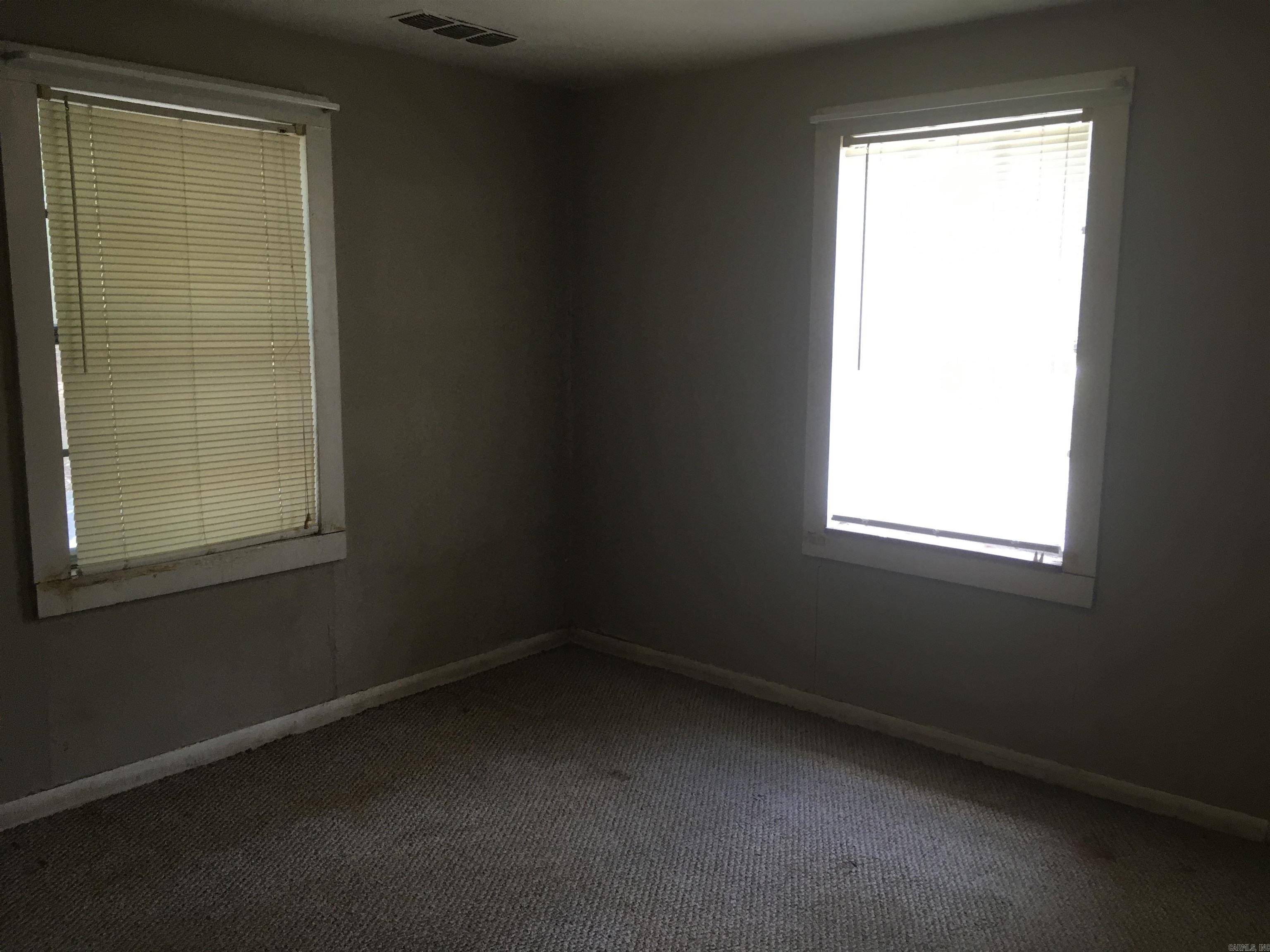 COVE ACREAGE - Residential