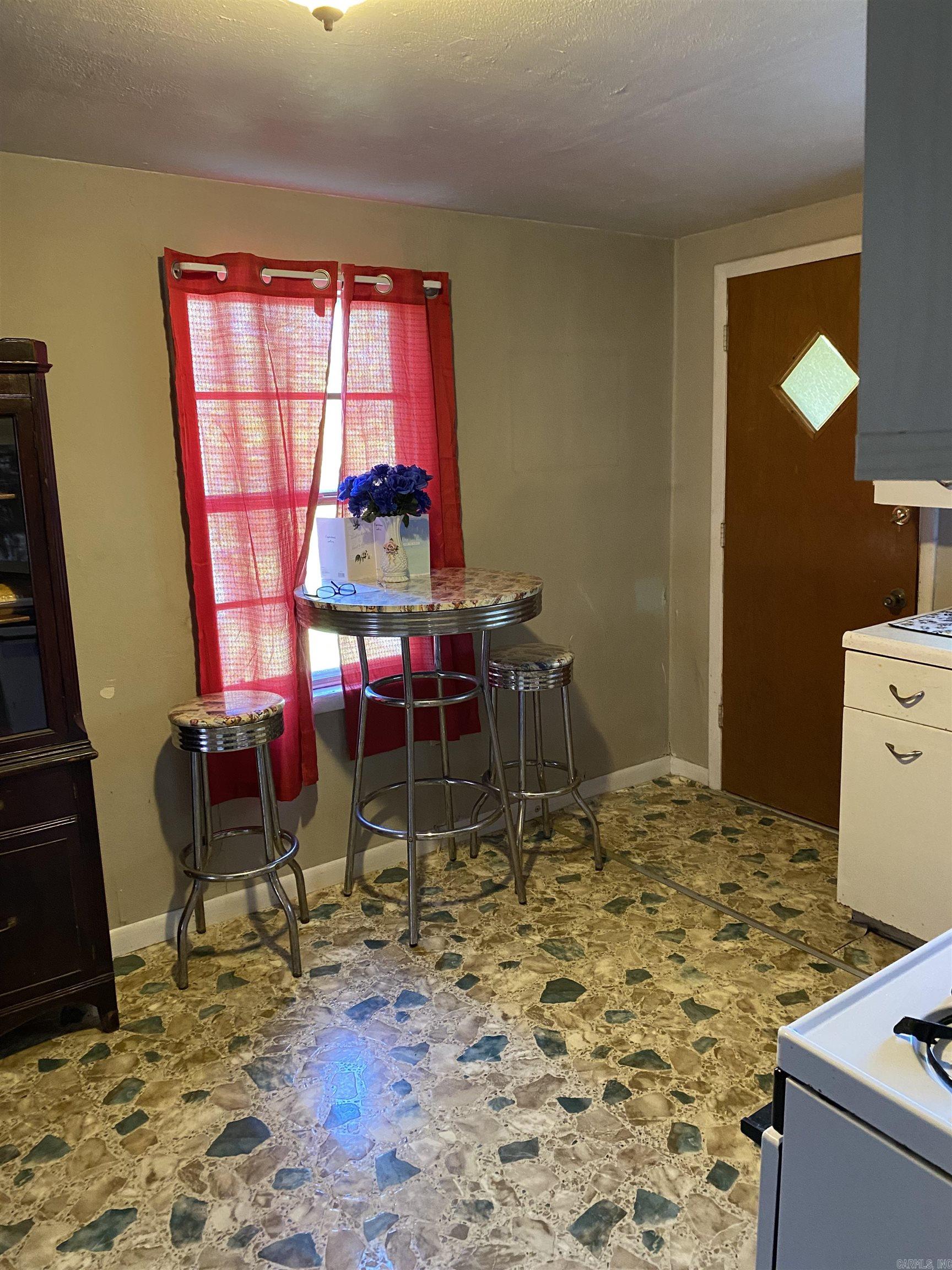 COVE ACREAGE - Residential