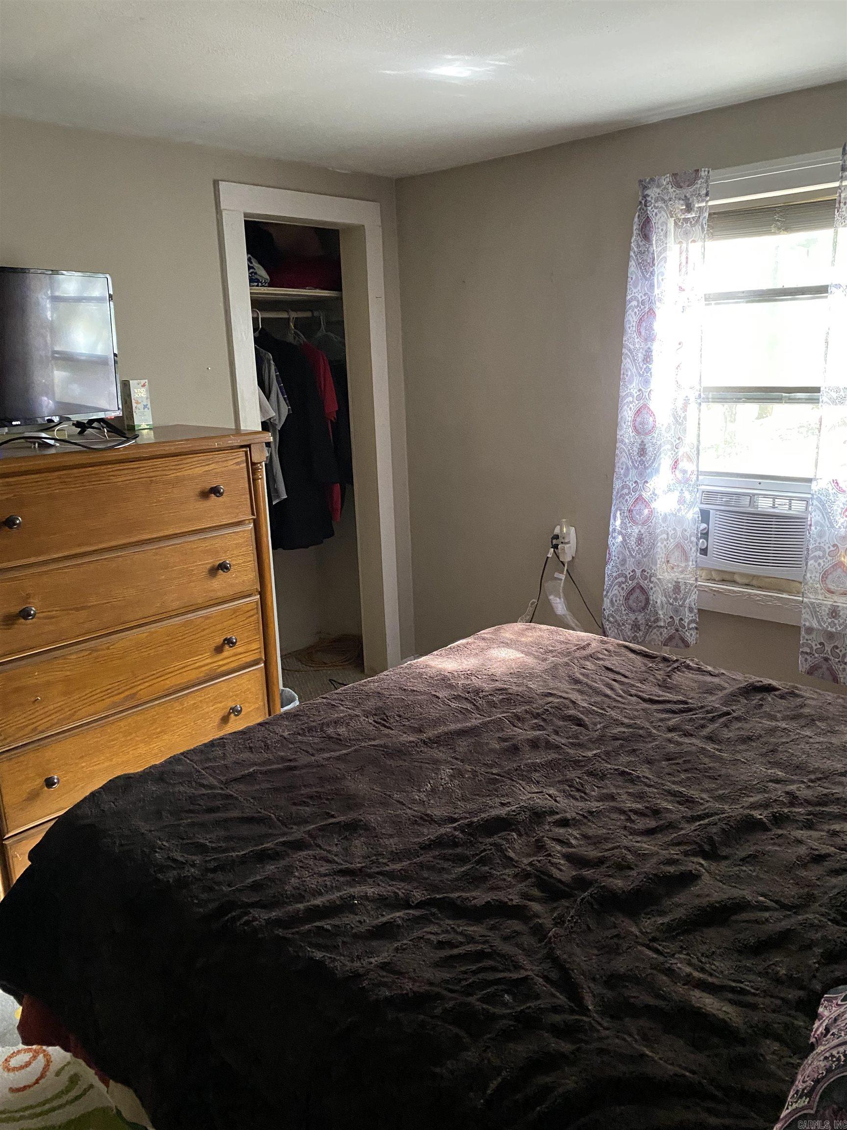 COVE ACREAGE - Residential