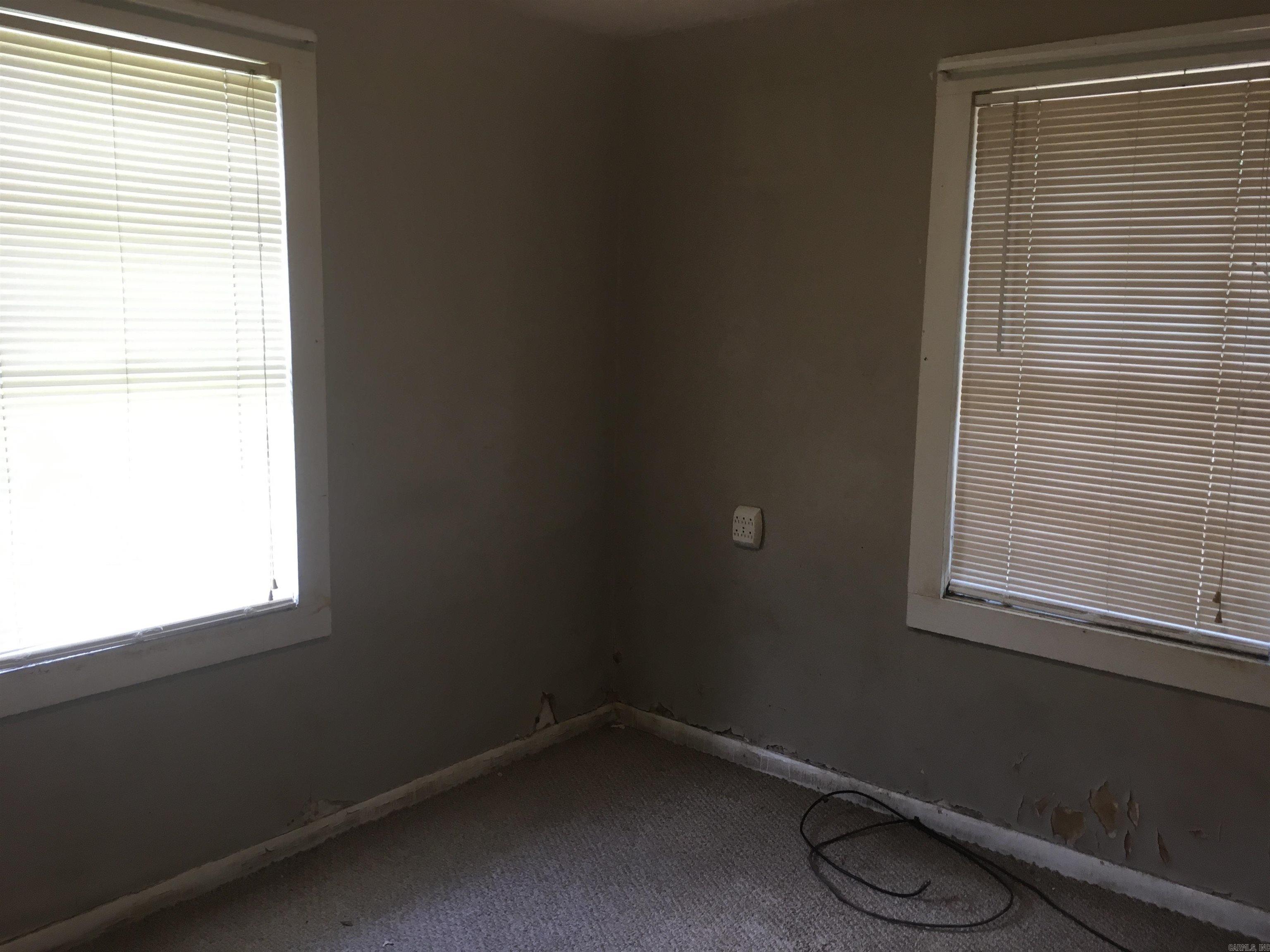 COVE ACREAGE - Residential