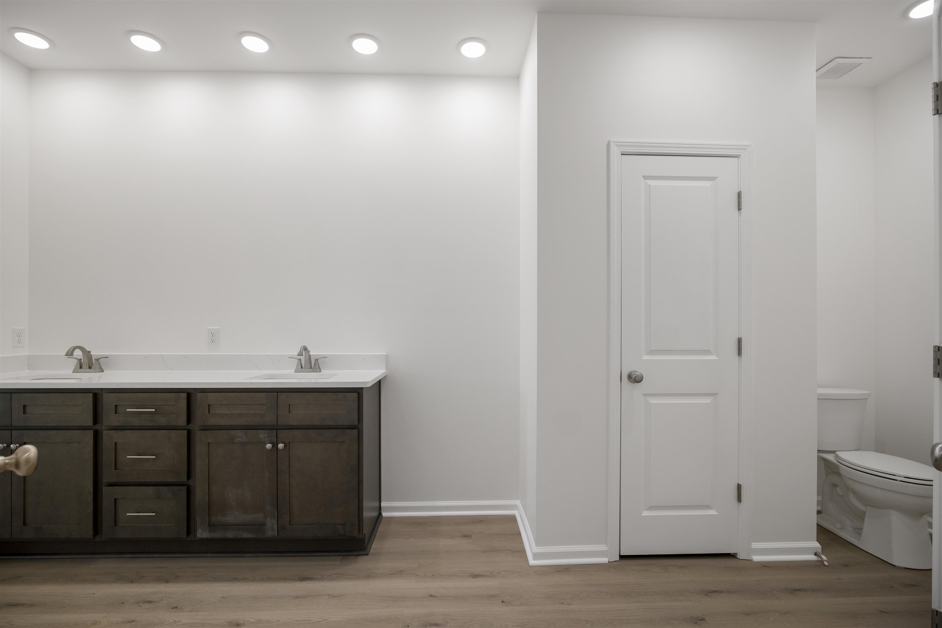 Oak View - Residential