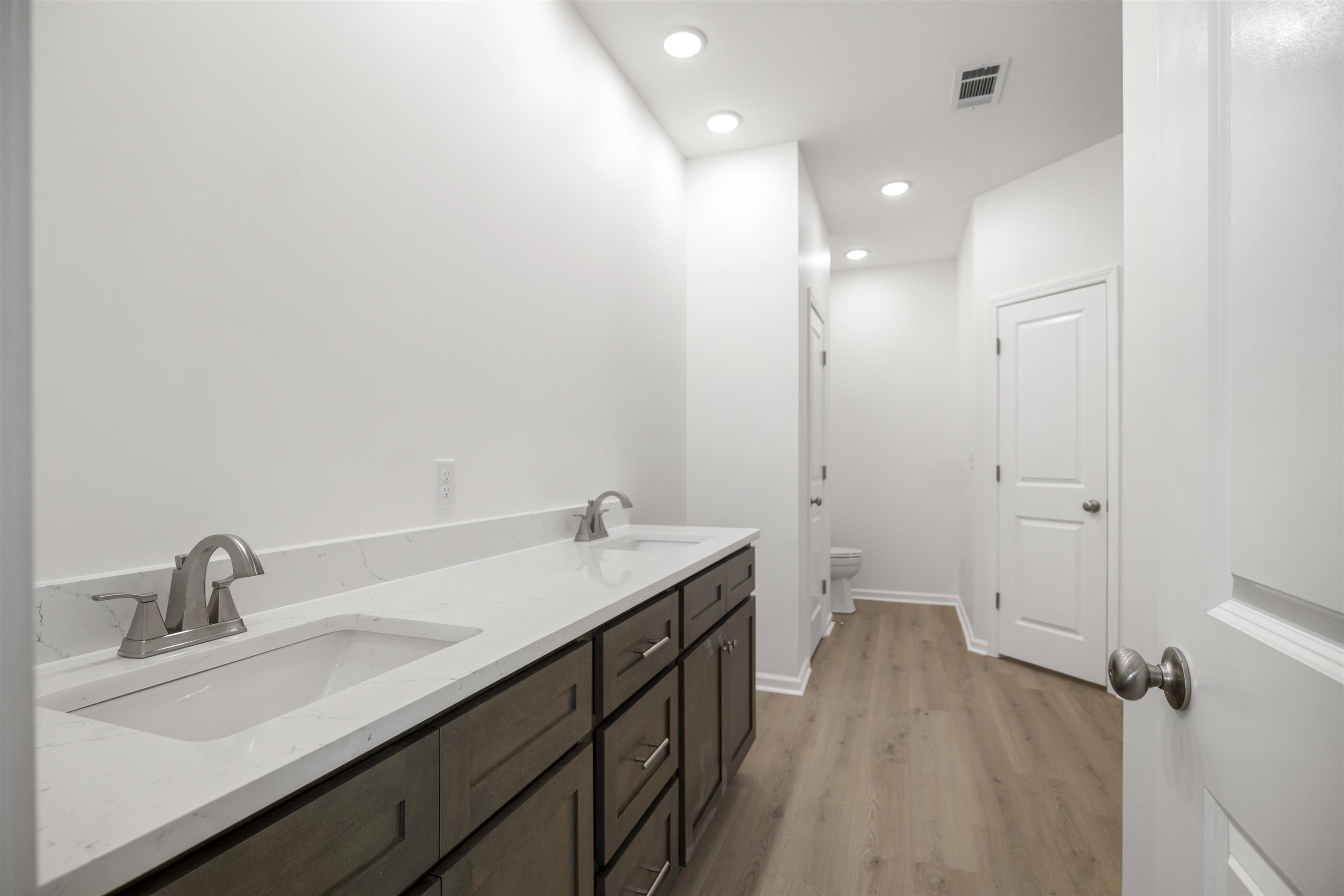 Oak View - Residential