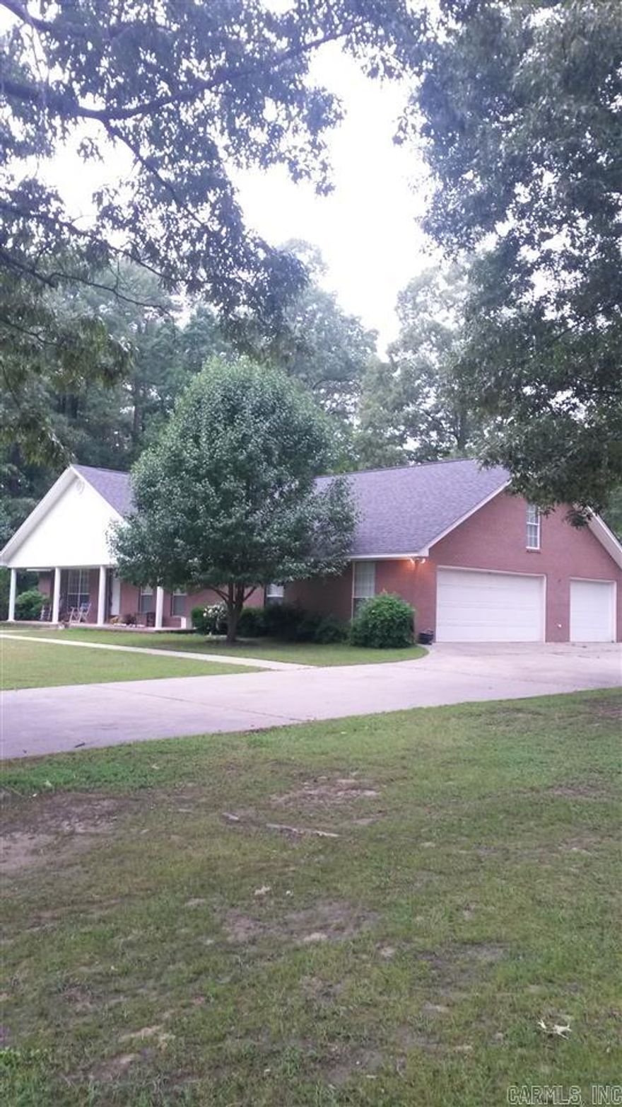 WHSD- Beautiful custom built, one owner home in lovely Boastwood S/D. 3 bedroom, 2.5 bathroom, large great room, separate dining room, eat-in kitchen, and 3 car garage.