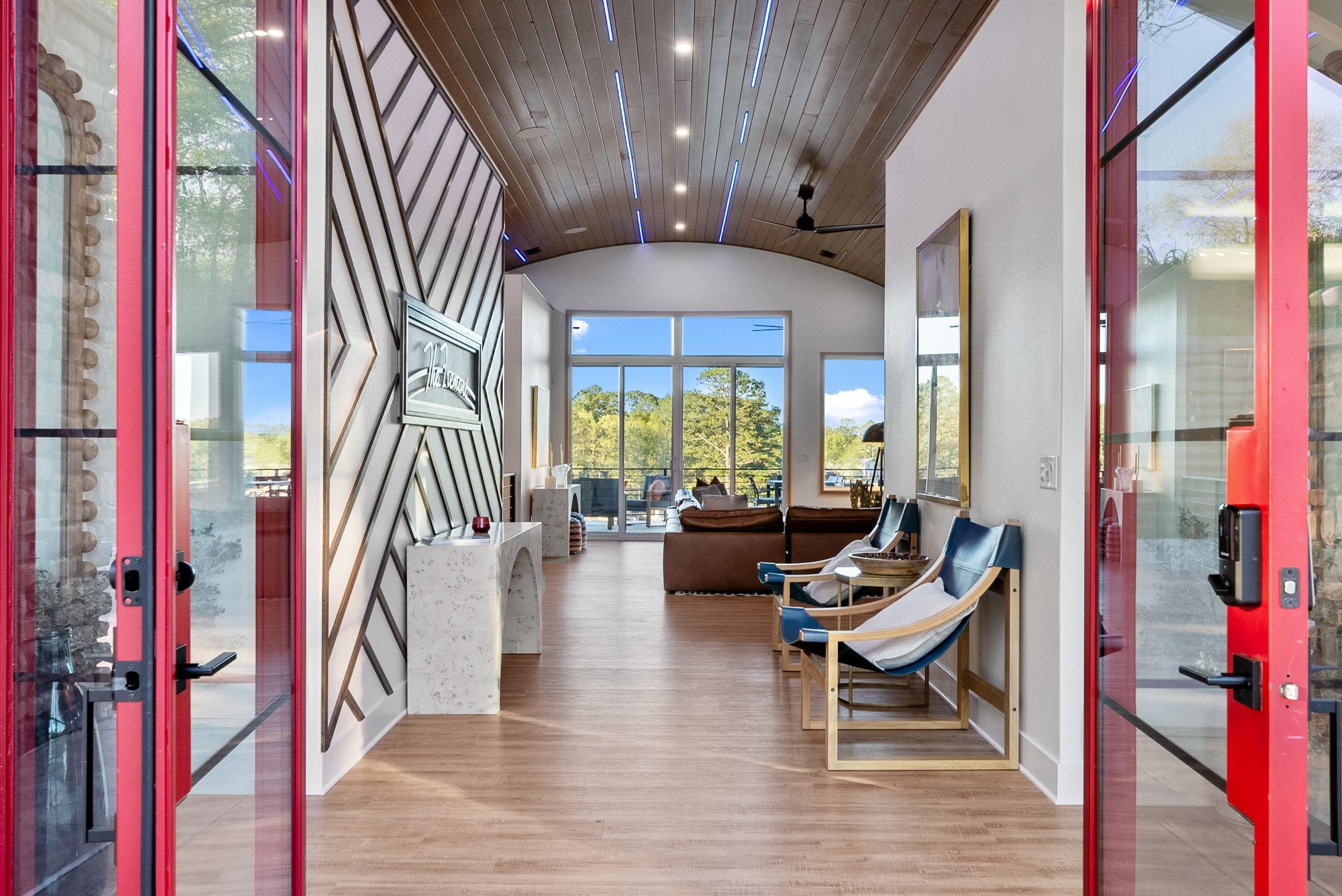 LAKE VIEW - Residential