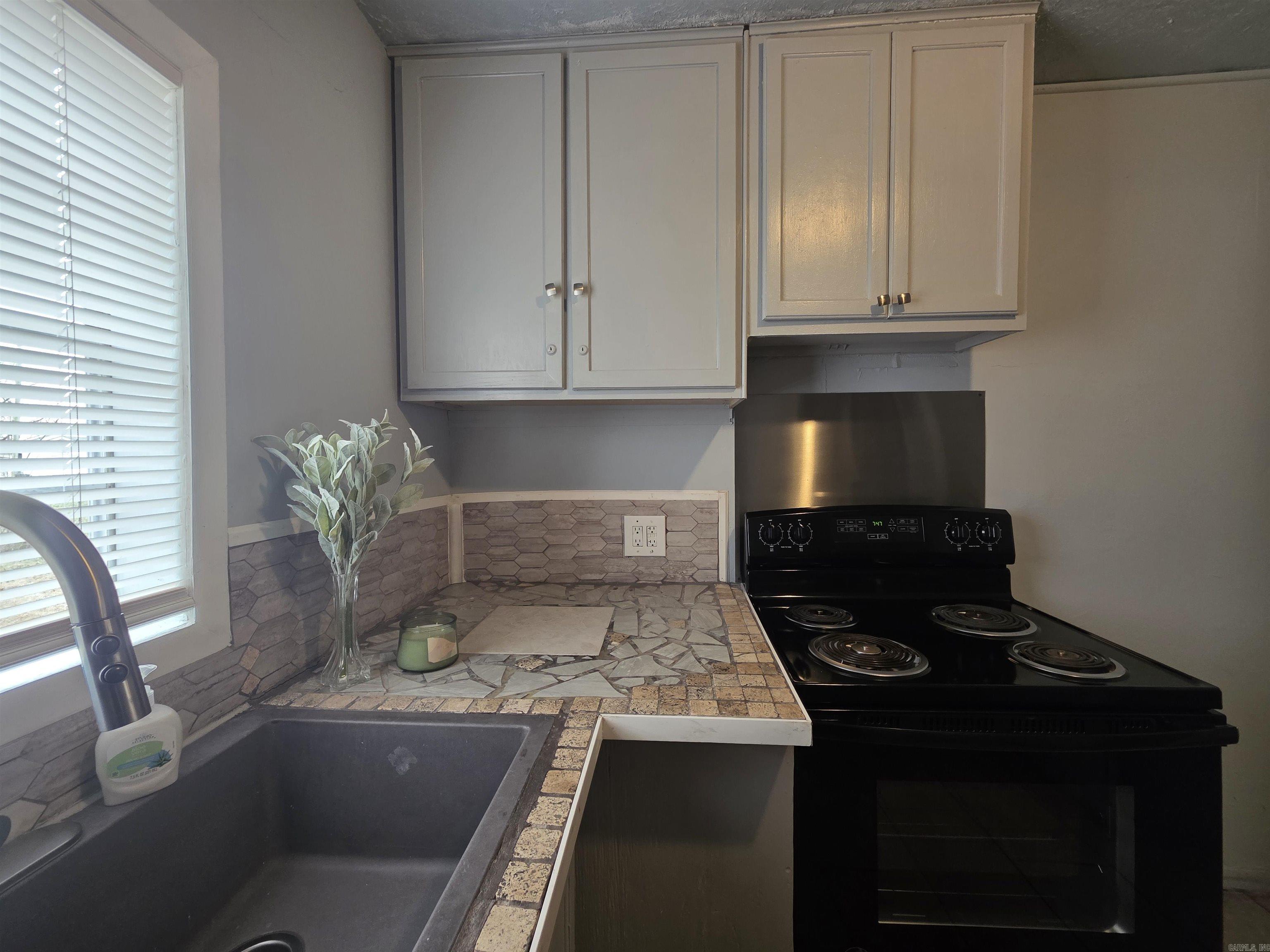 MEADOW PARK - Residential Lease