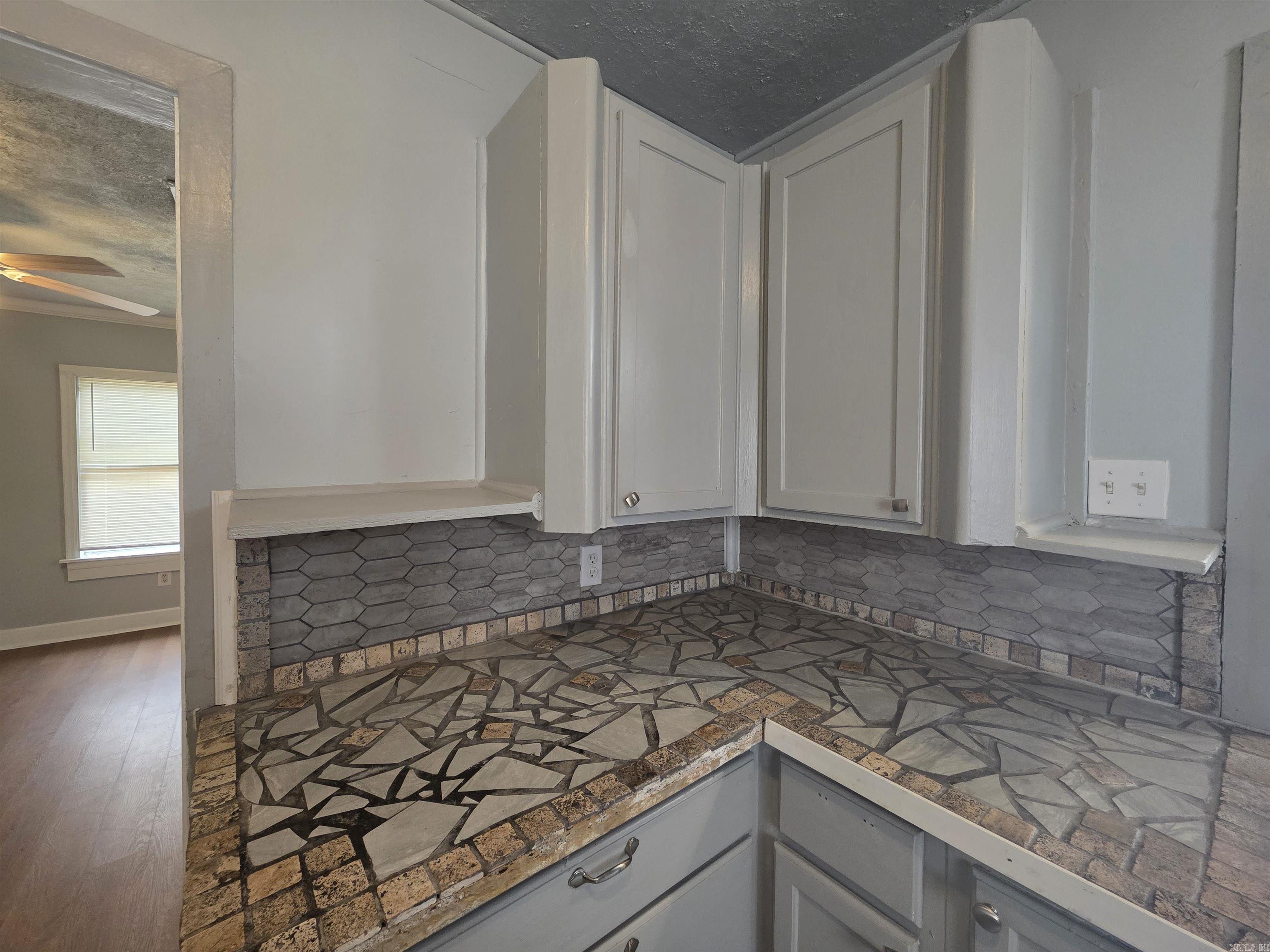 MEADOW PARK - Residential Lease