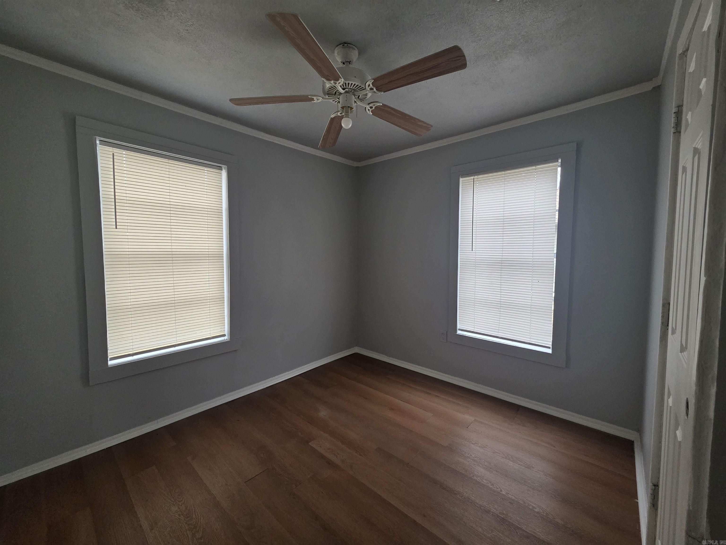 MEADOW PARK - Residential Lease