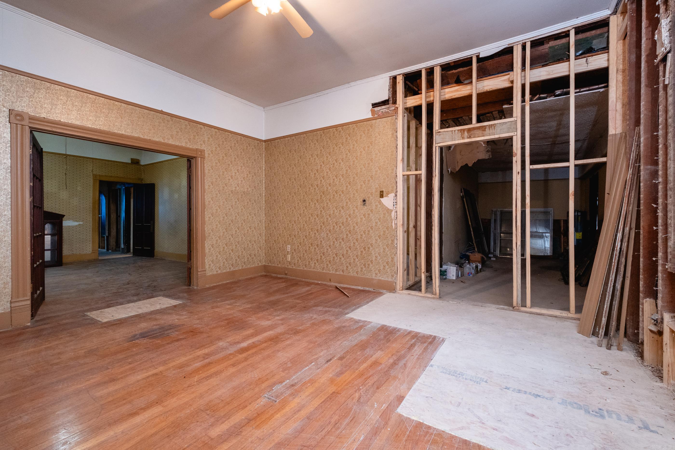 FOREST HILL - Residential