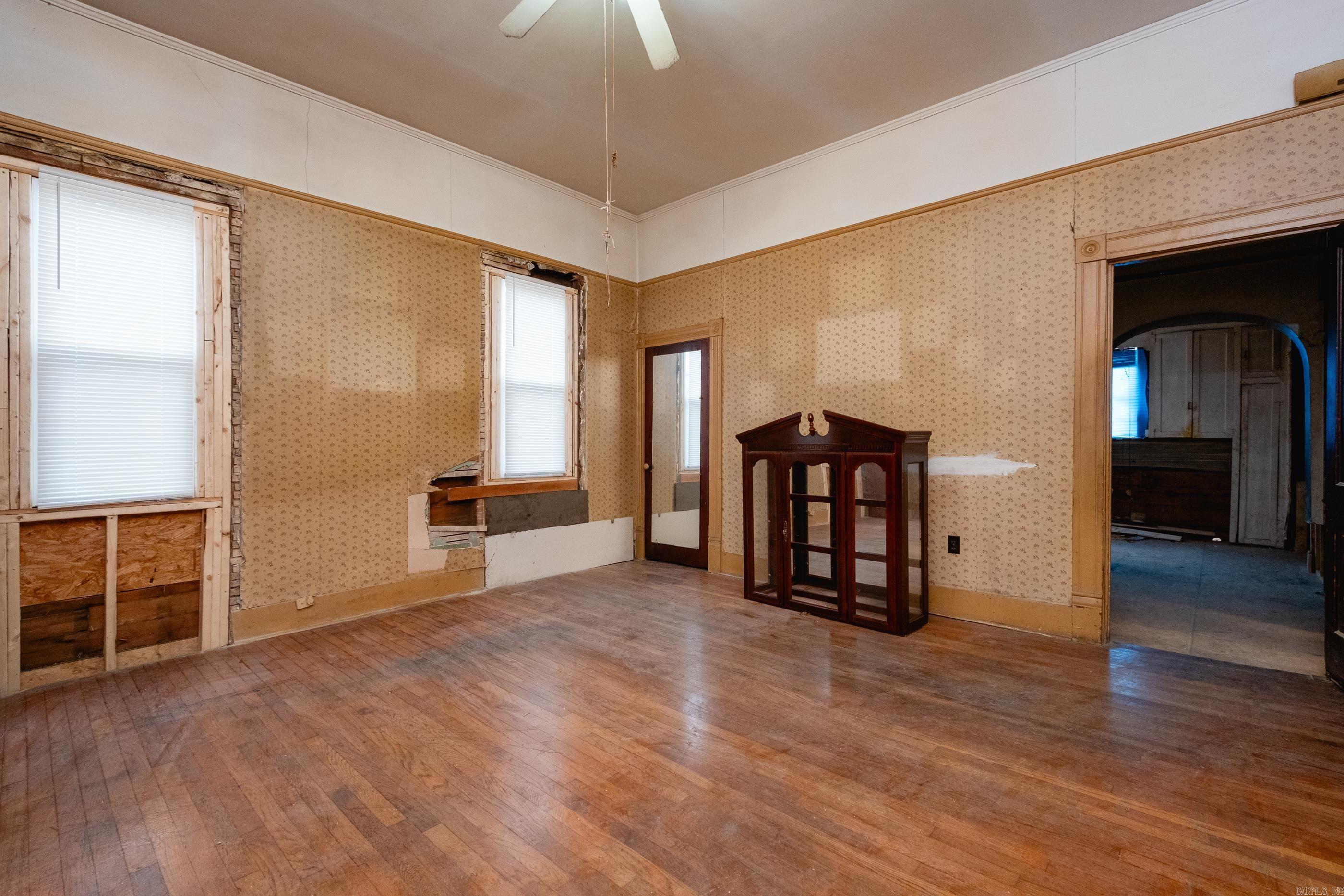 FOREST HILL - Residential