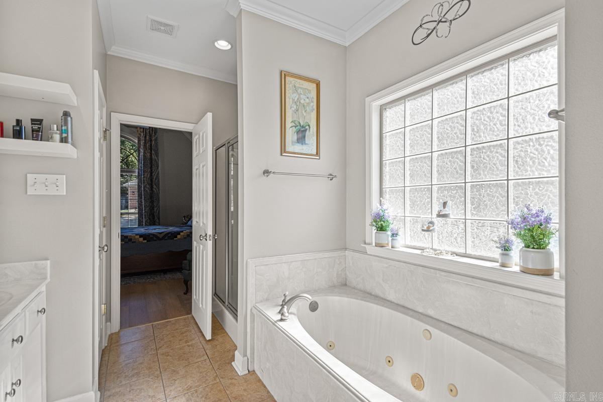 WOODLANDS EDGE - Residential