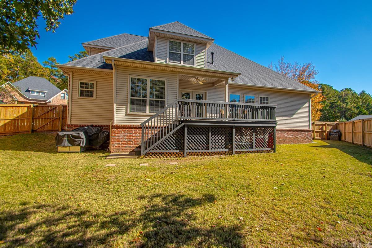 WOODLANDS EDGE - Residential