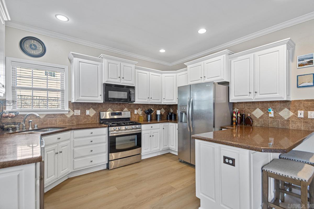 WOODLANDS EDGE - Residential