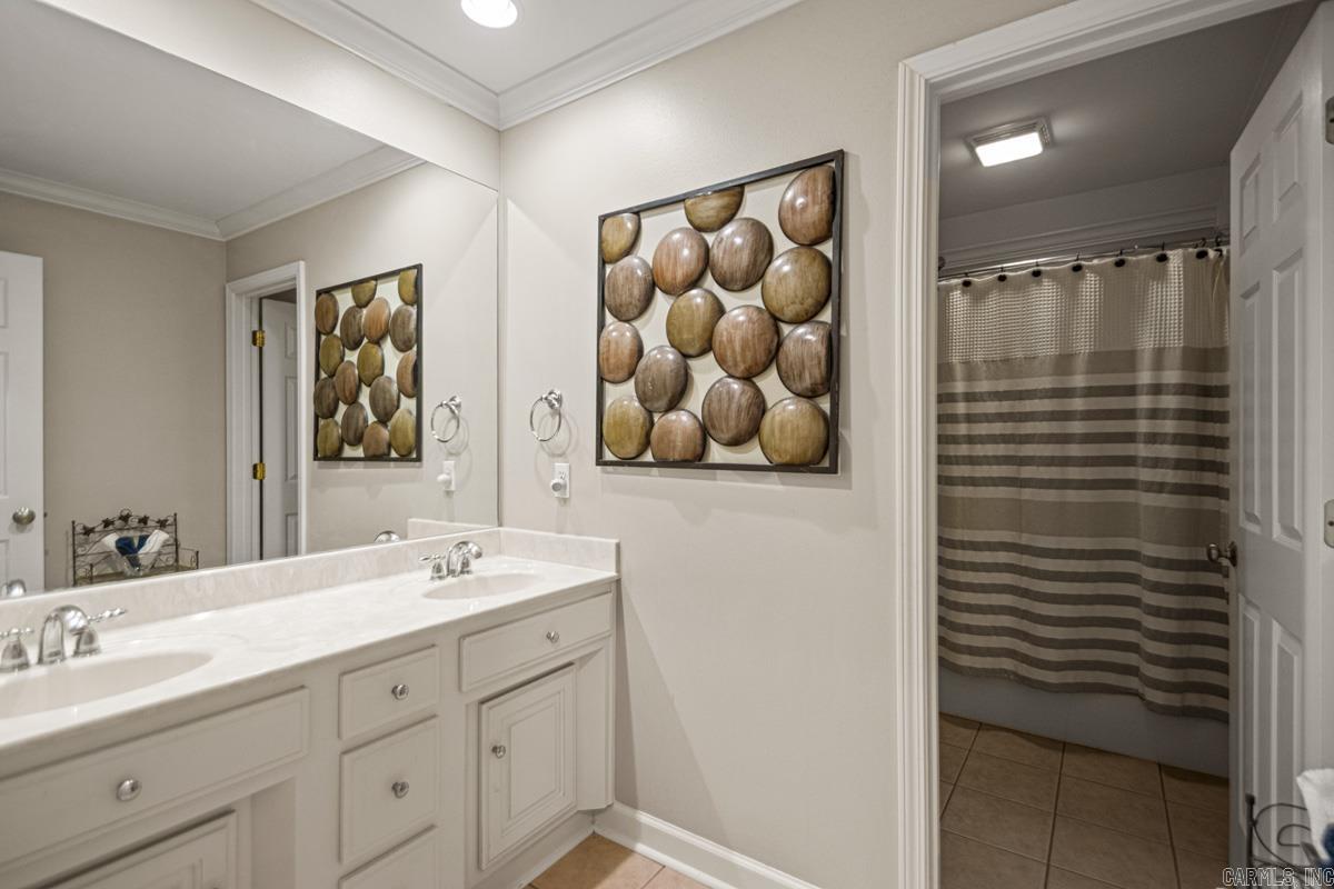 WOODLANDS EDGE - Residential