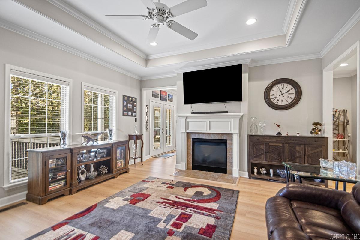 WOODLANDS EDGE - Residential