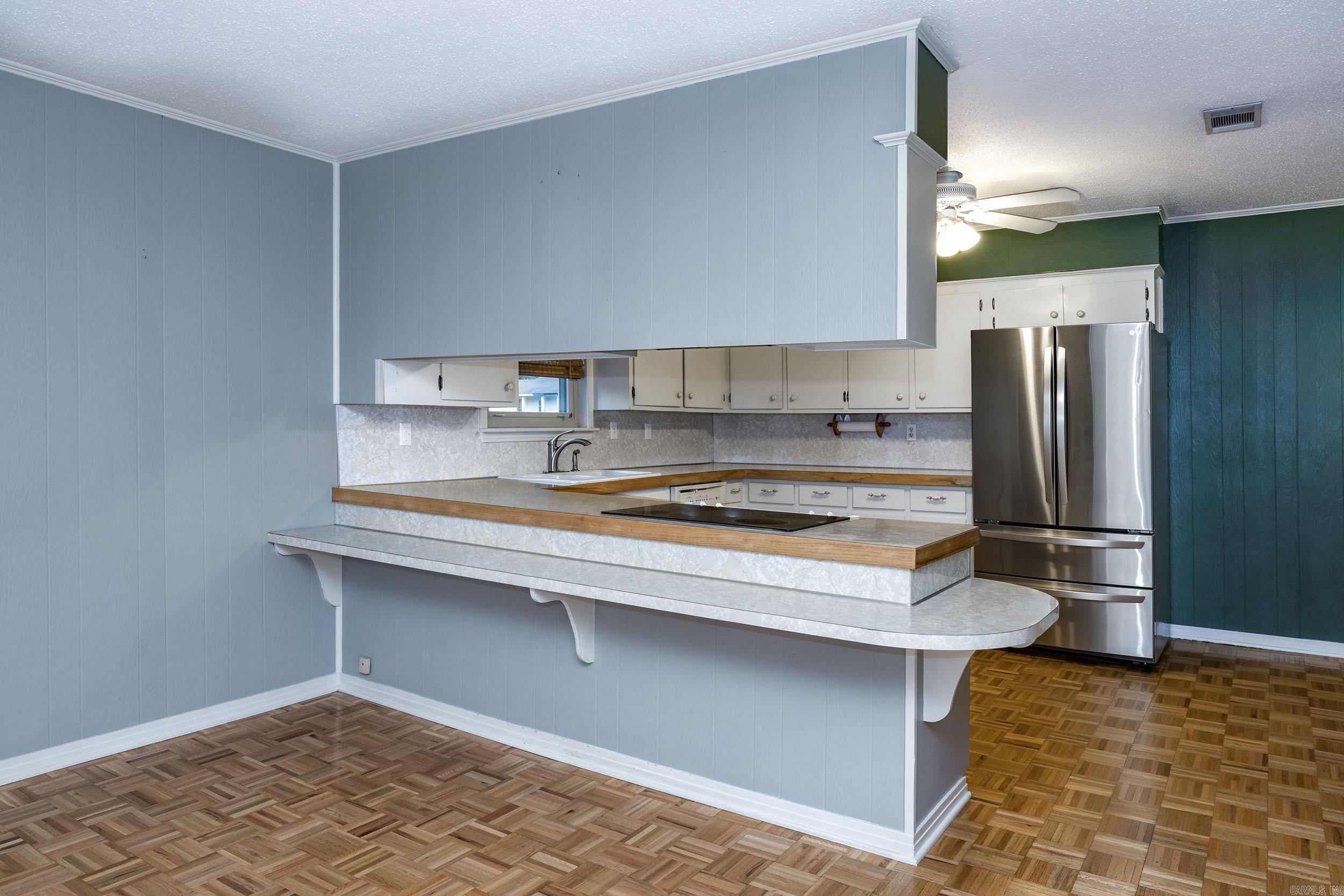 SUBURBANETTE ESTATES - Residential