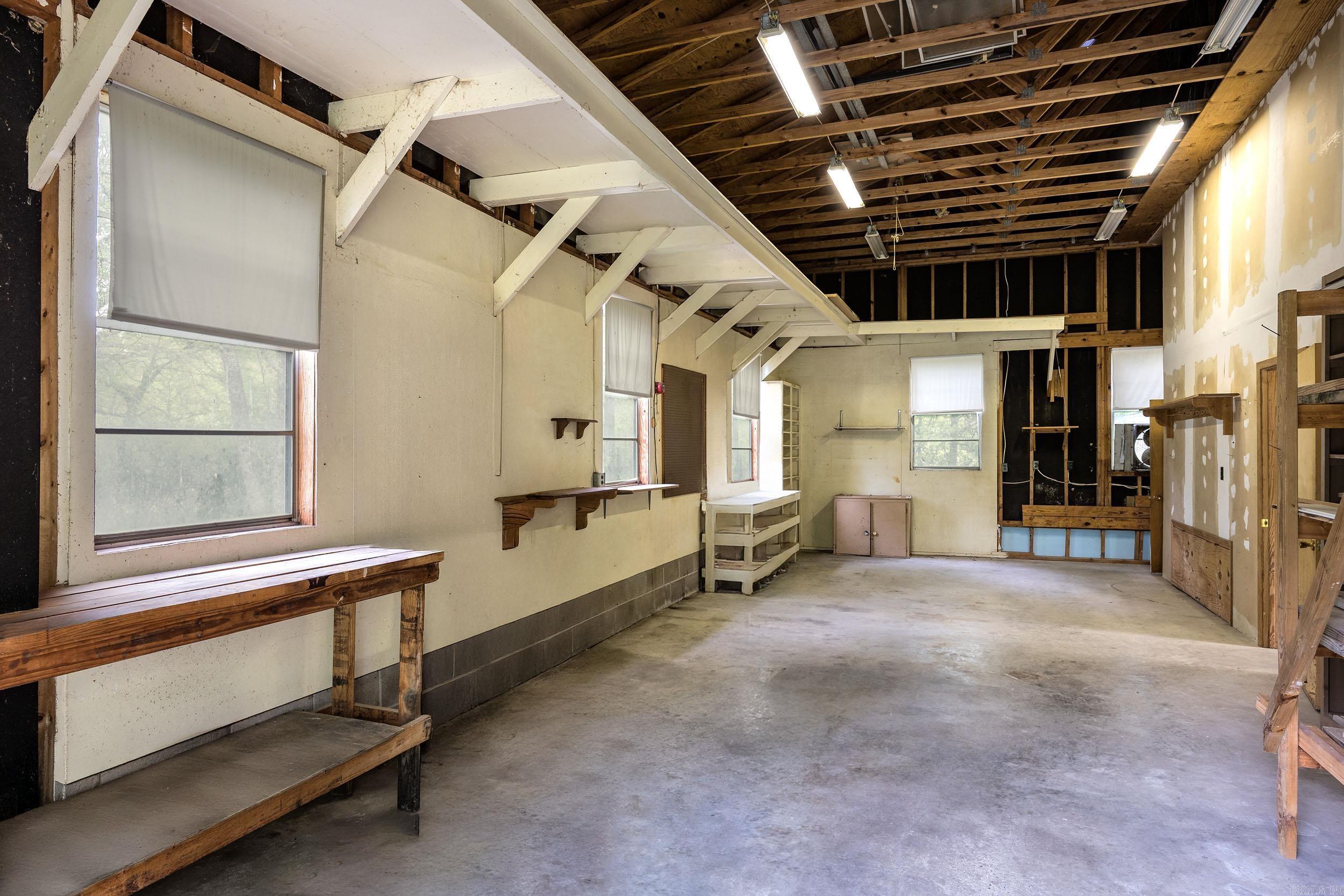 SUBURBANETTE ESTATES - Residential