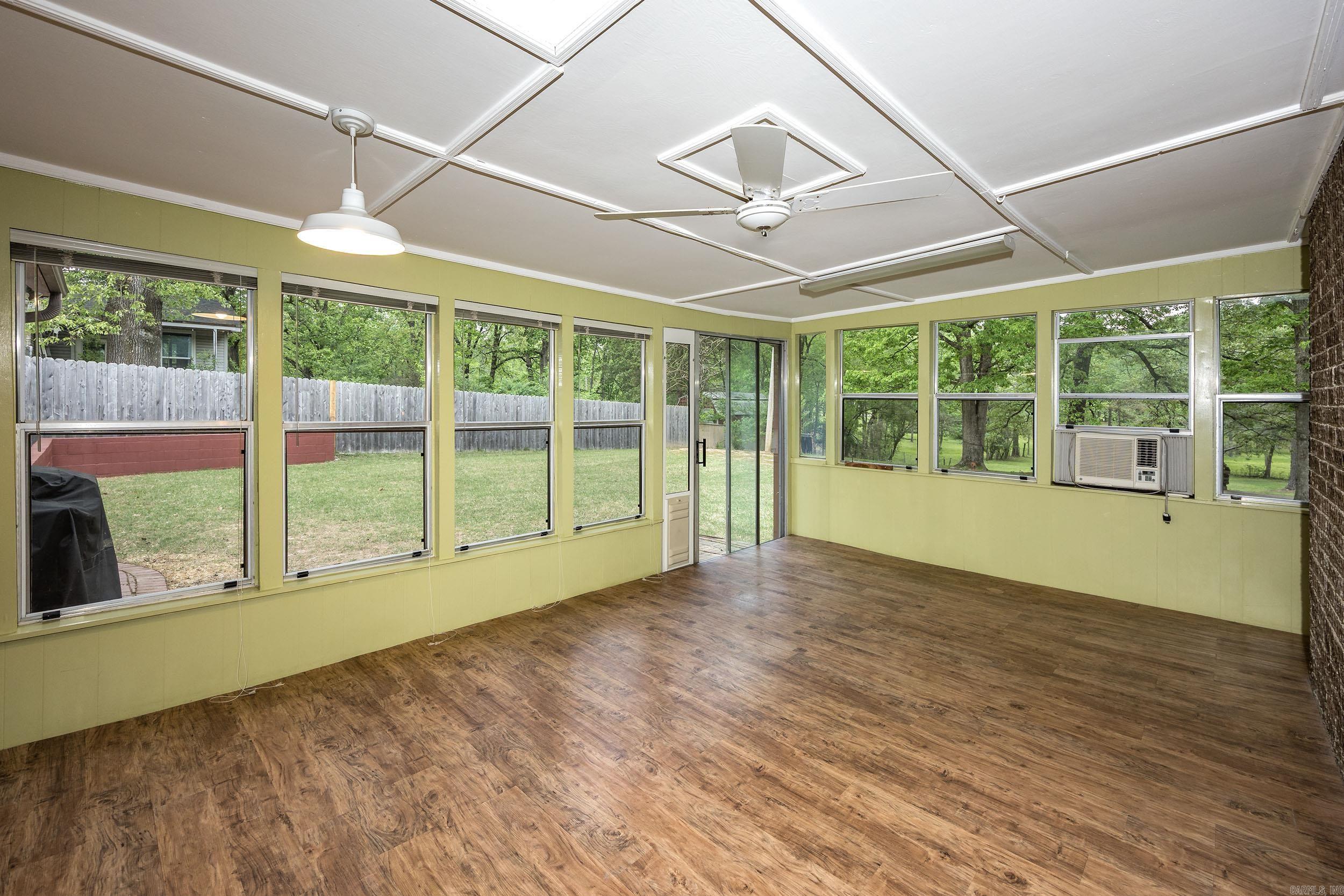 SUBURBANETTE ESTATES - Residential