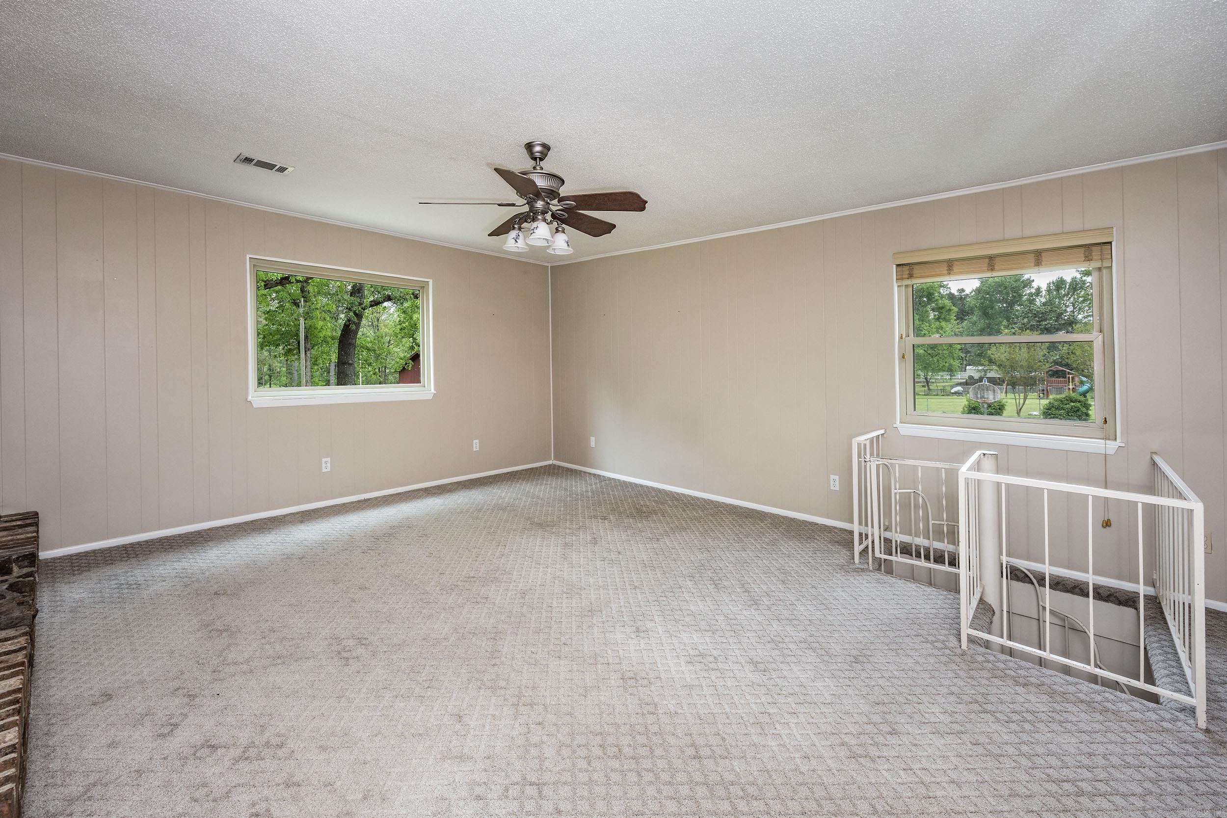 SUBURBANETTE ESTATES - Residential