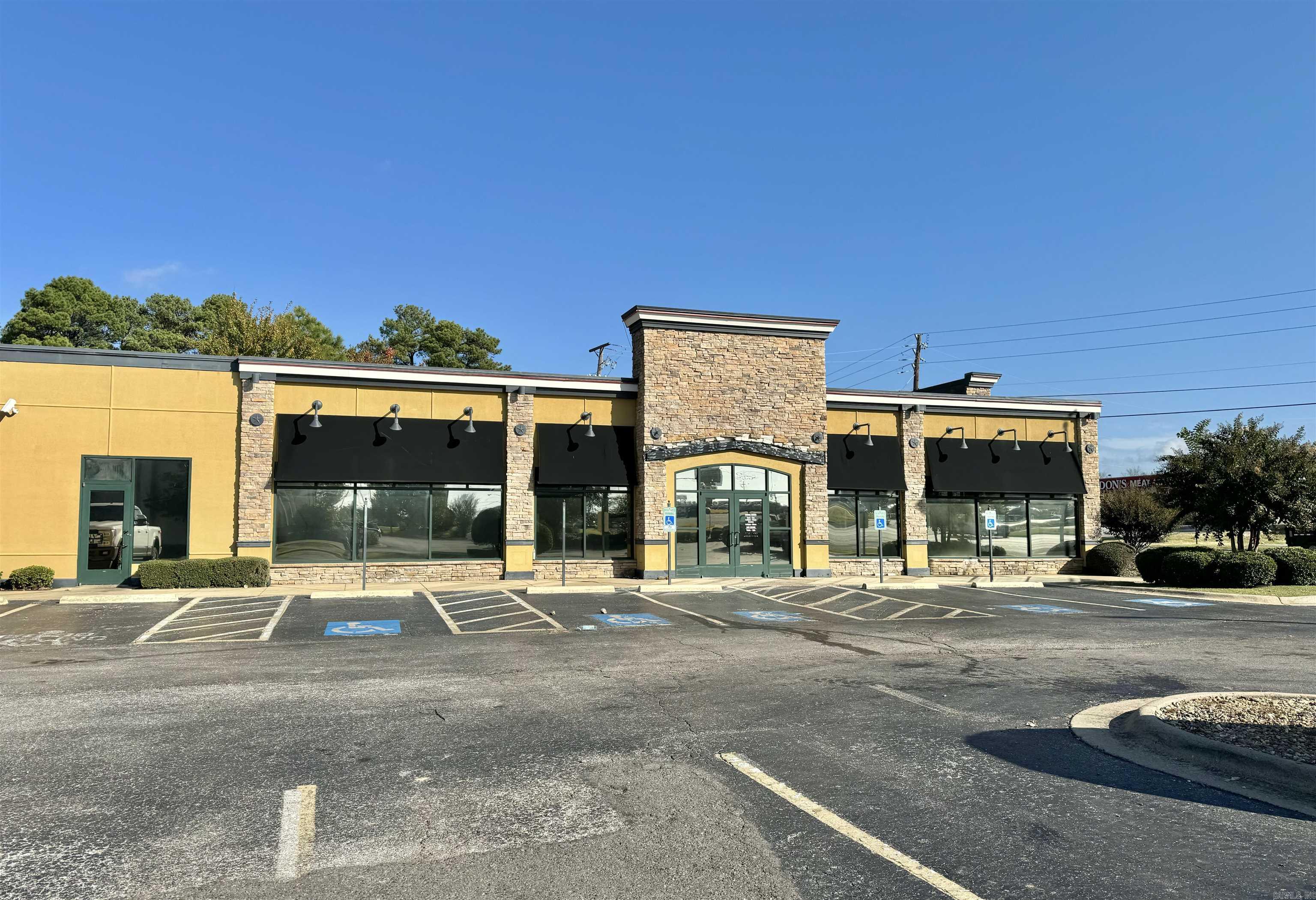 Prime 1.4 acre property on Central Avenue in Hot Springs with 5520 sq. ft. restaurant.