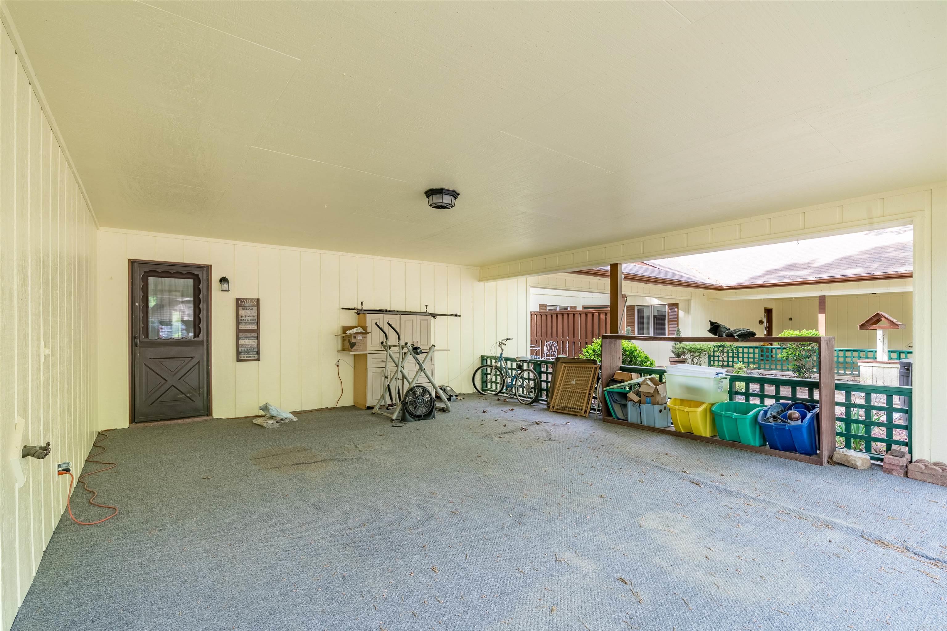 Segovia Courts - Residential