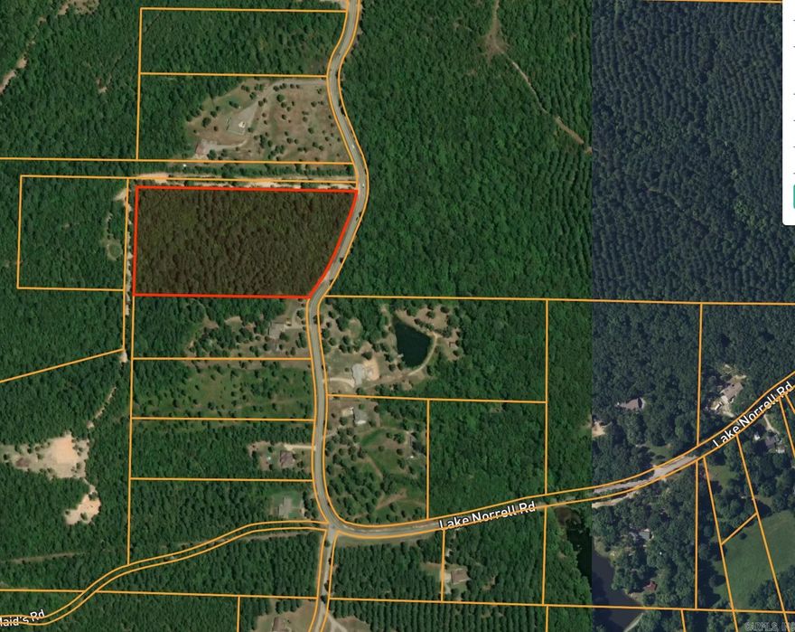 Beautiful 10.09 wooded acres perfect for your dream home or hunting retreat.  Water and Electric available at the road.  Just 20 min to Benton and 25 min to West Little Rock for all of your amenities.  Don't miss this chance to buy in Avilla / Lake Norrell area.