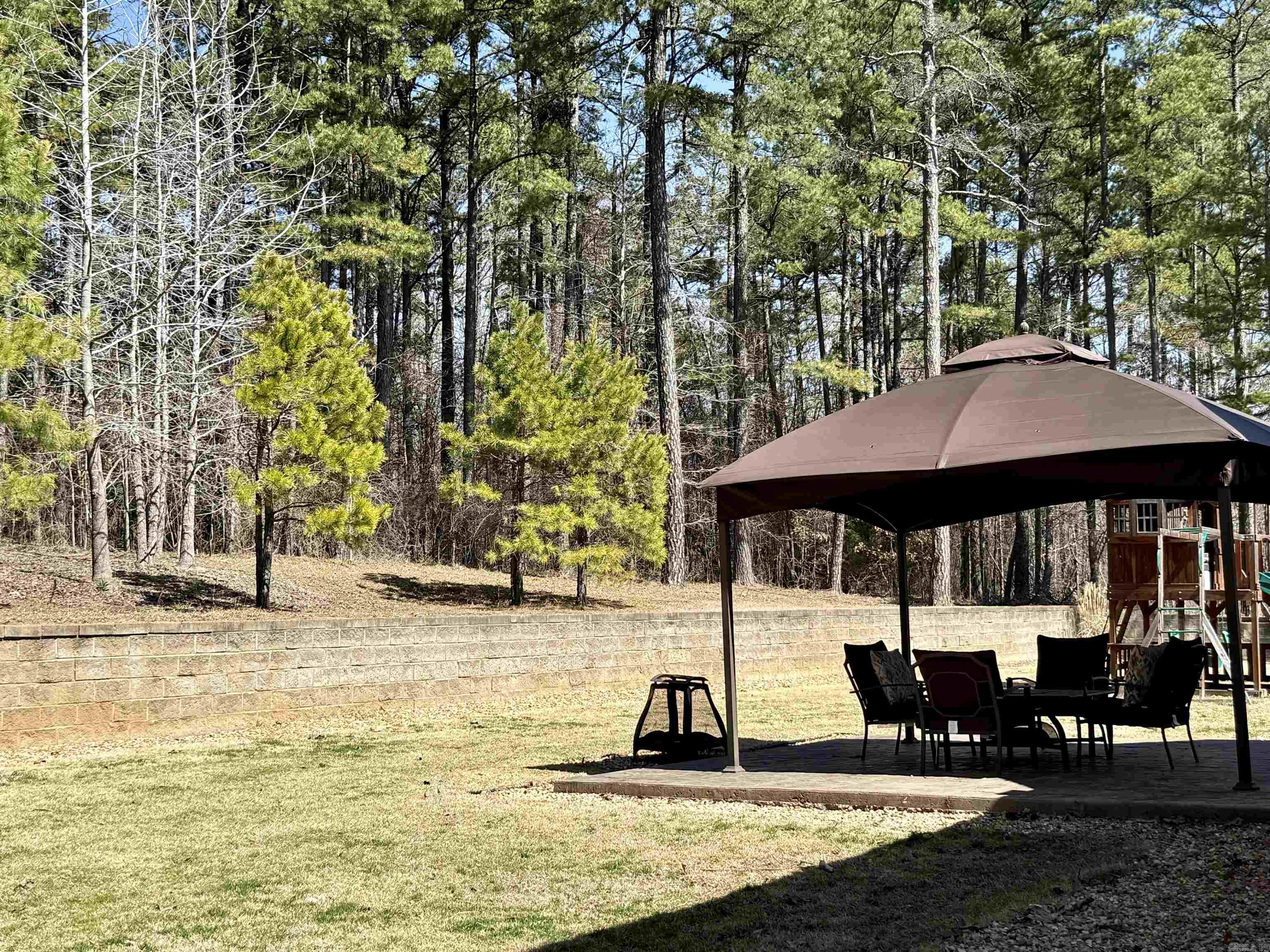 WOODLAND HILLS - Residential