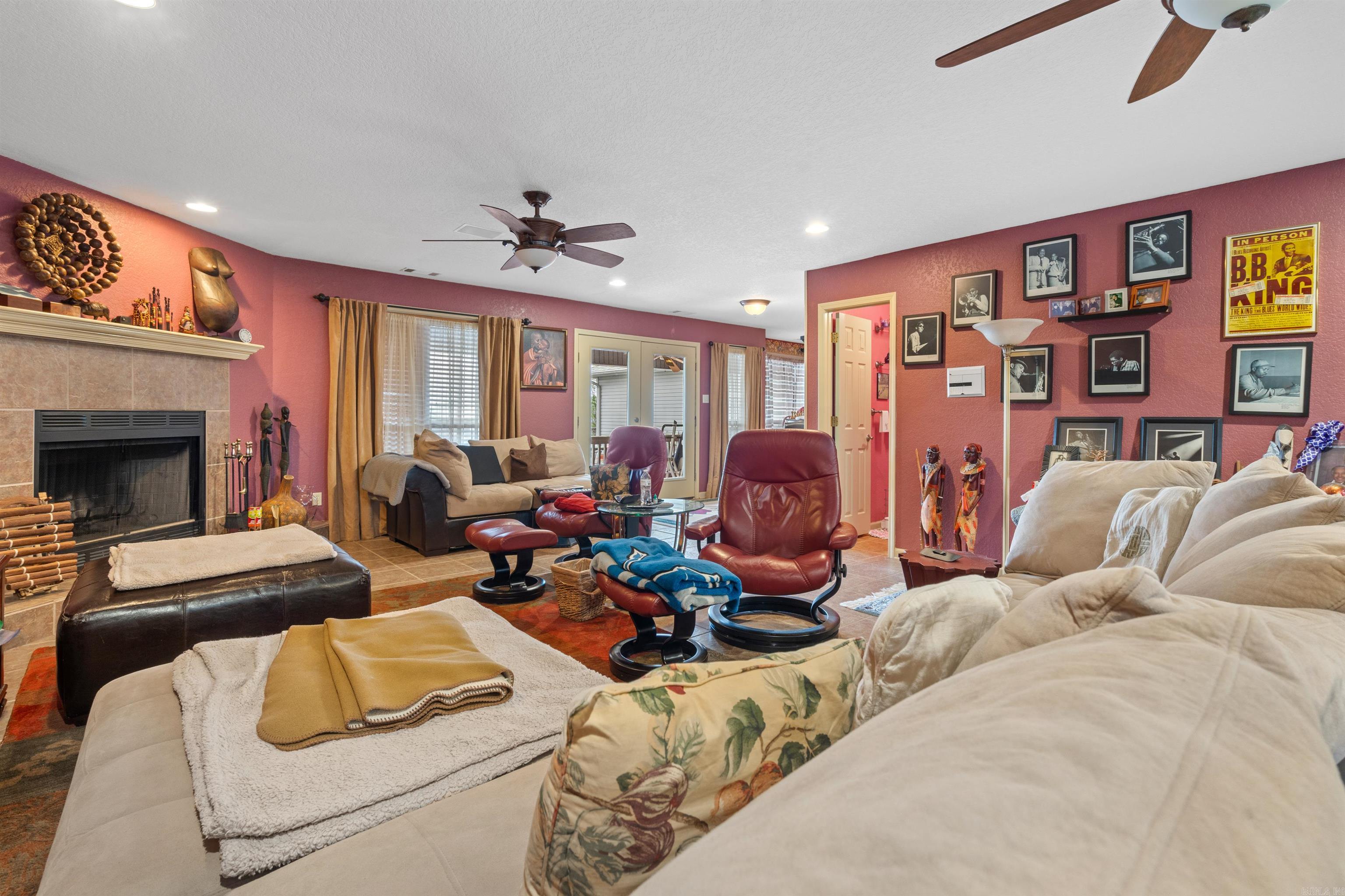 LADERA - Residential