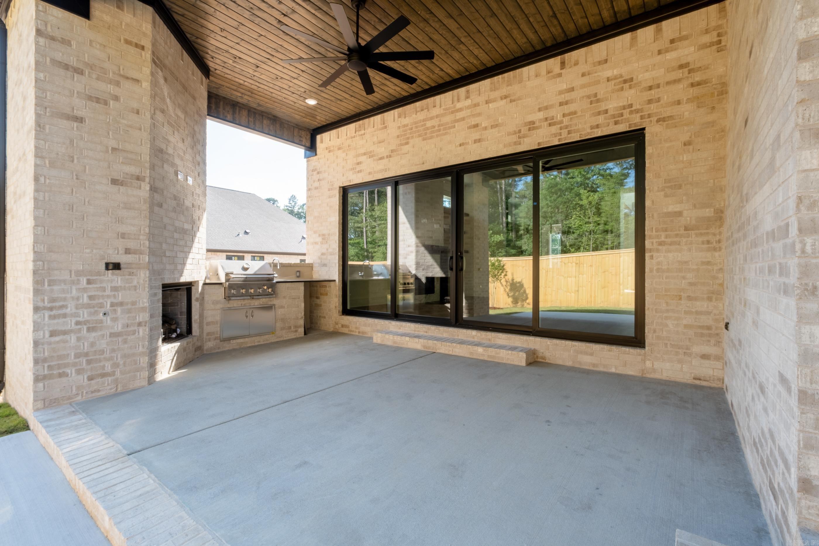 CHENAL VALLEY MEREVILLE PLACE - Residential