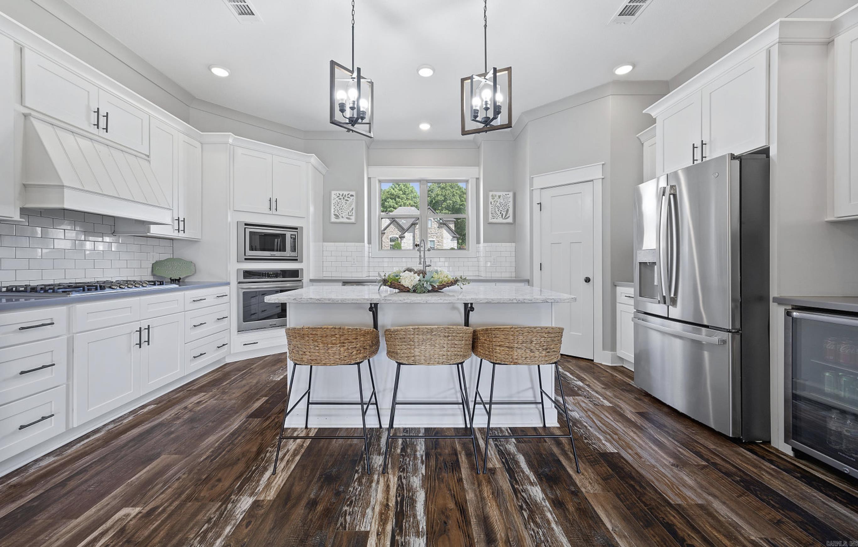 BARRINGTON PARK - Residential