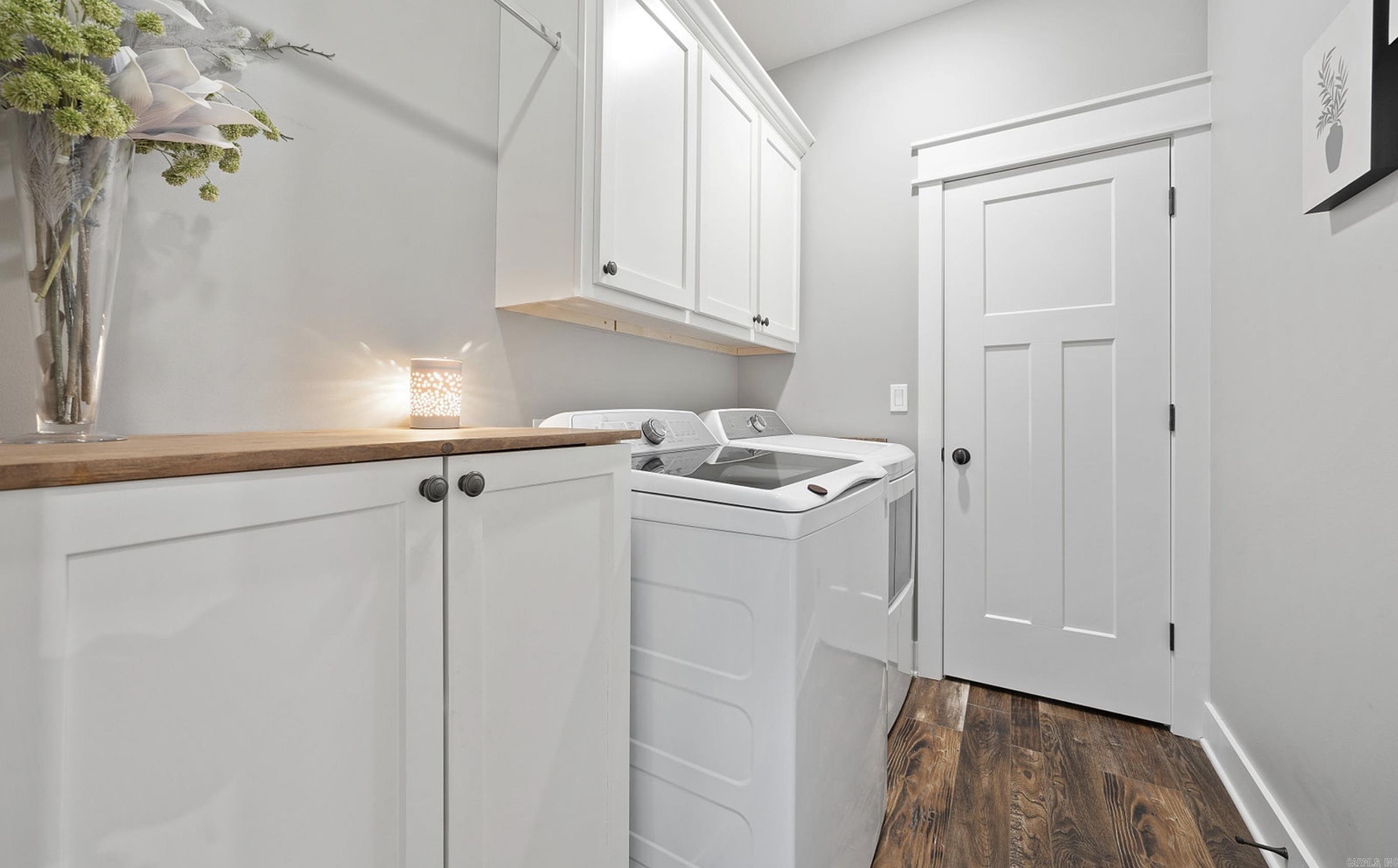 BARRINGTON PARK - Residential