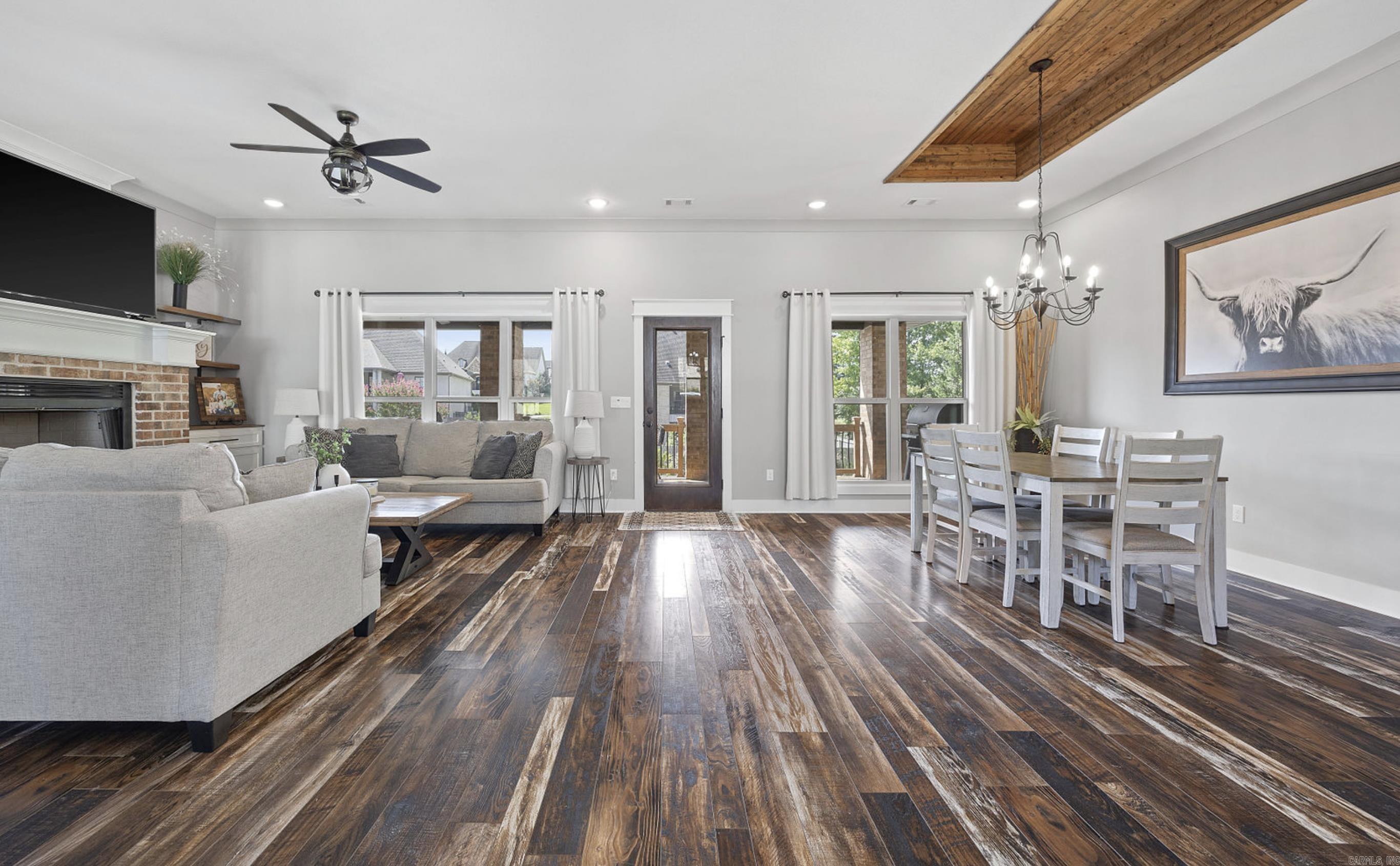 BARRINGTON PARK - Residential