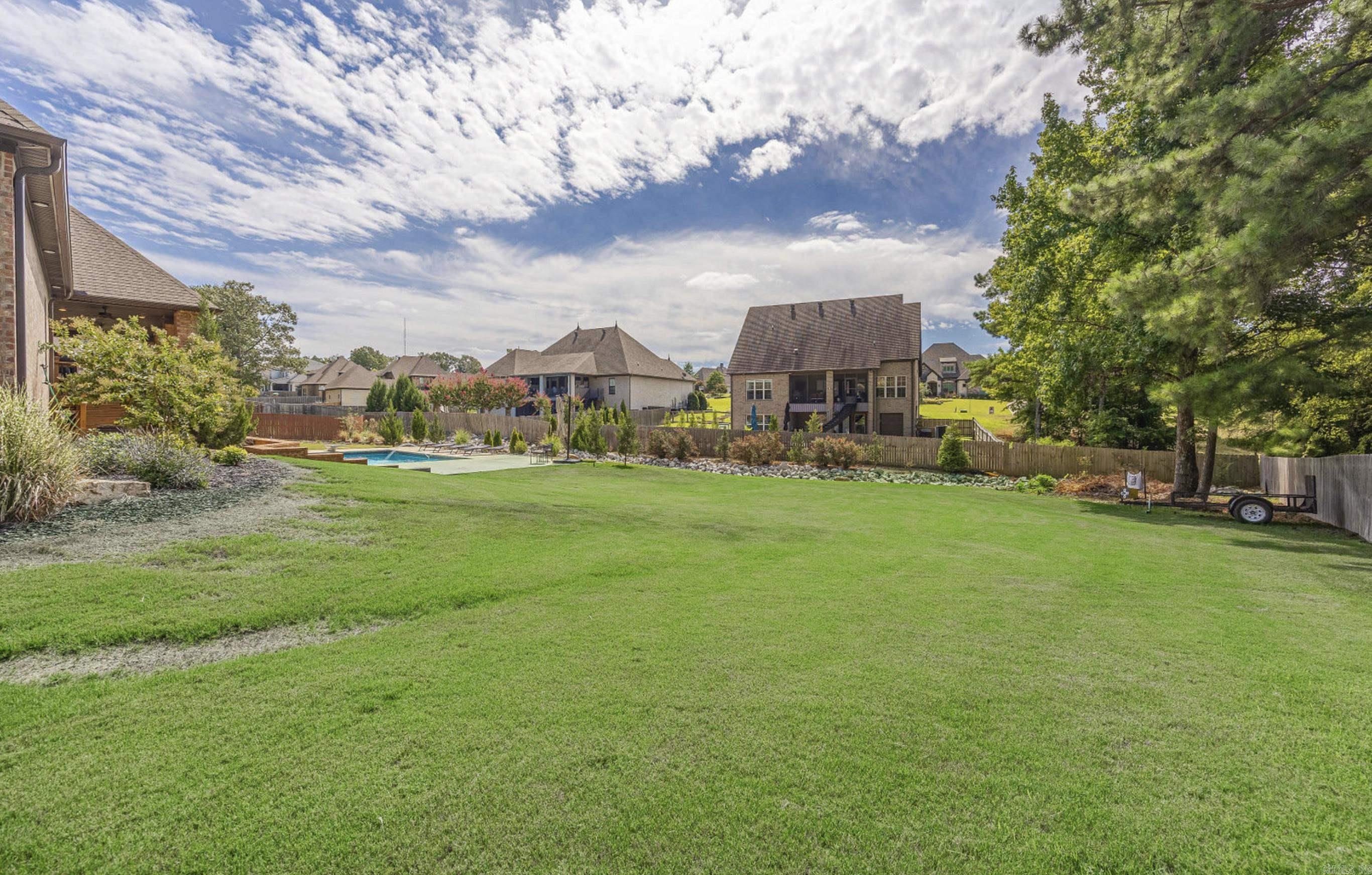 BARRINGTON PARK - Residential