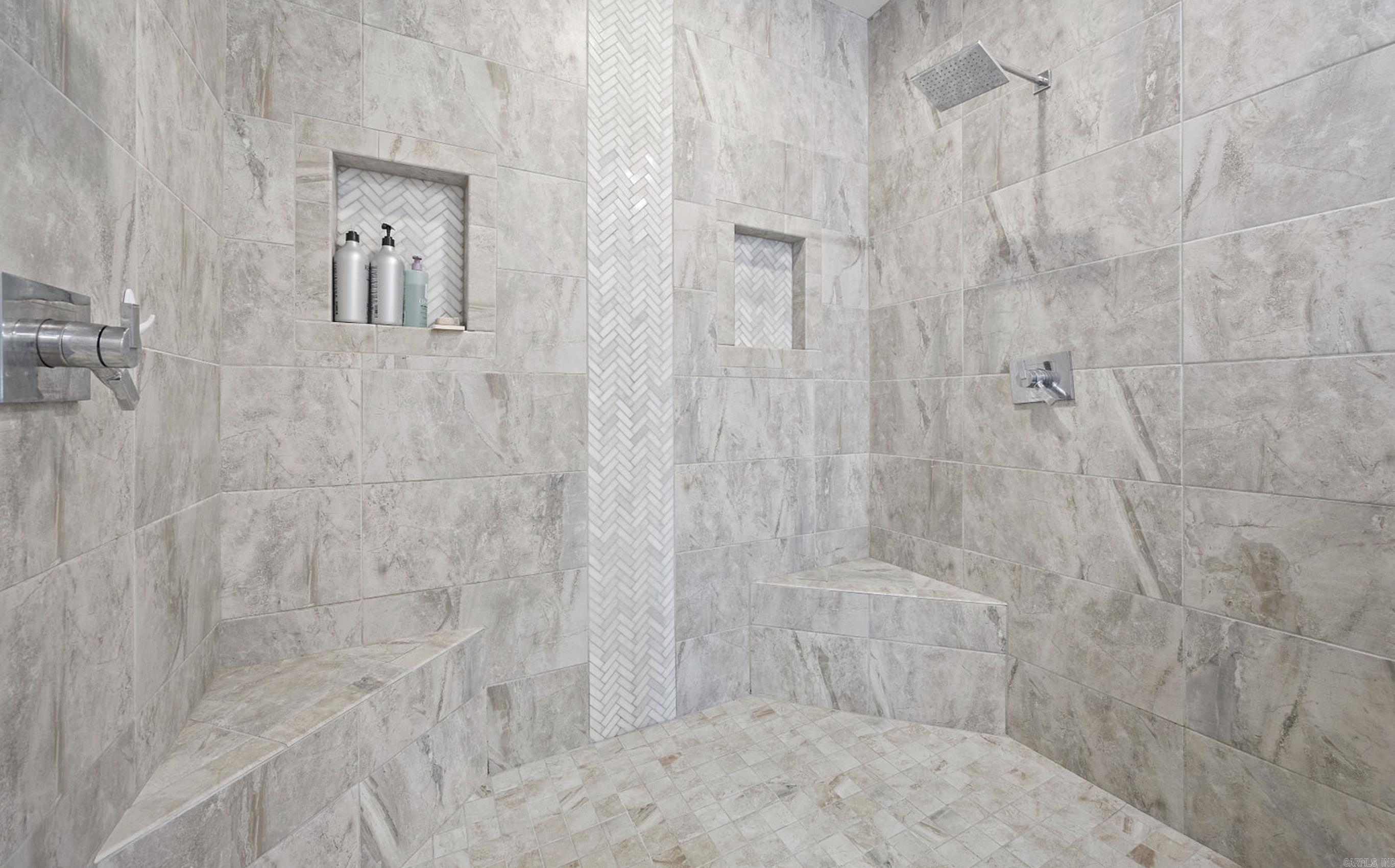 BARRINGTON PARK - Residential