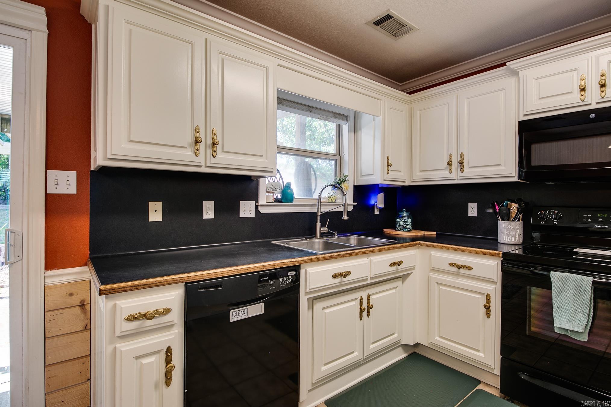 SILVER STREAK - Residential