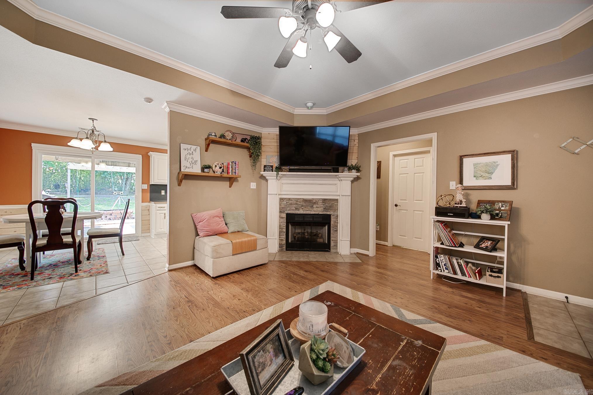 SILVER STREAK - Residential