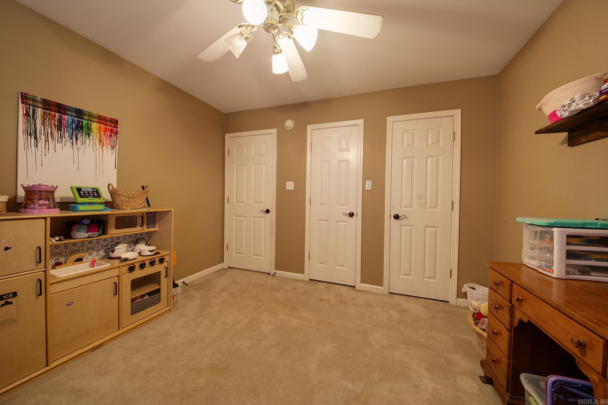 SILVER STREAK - Residential