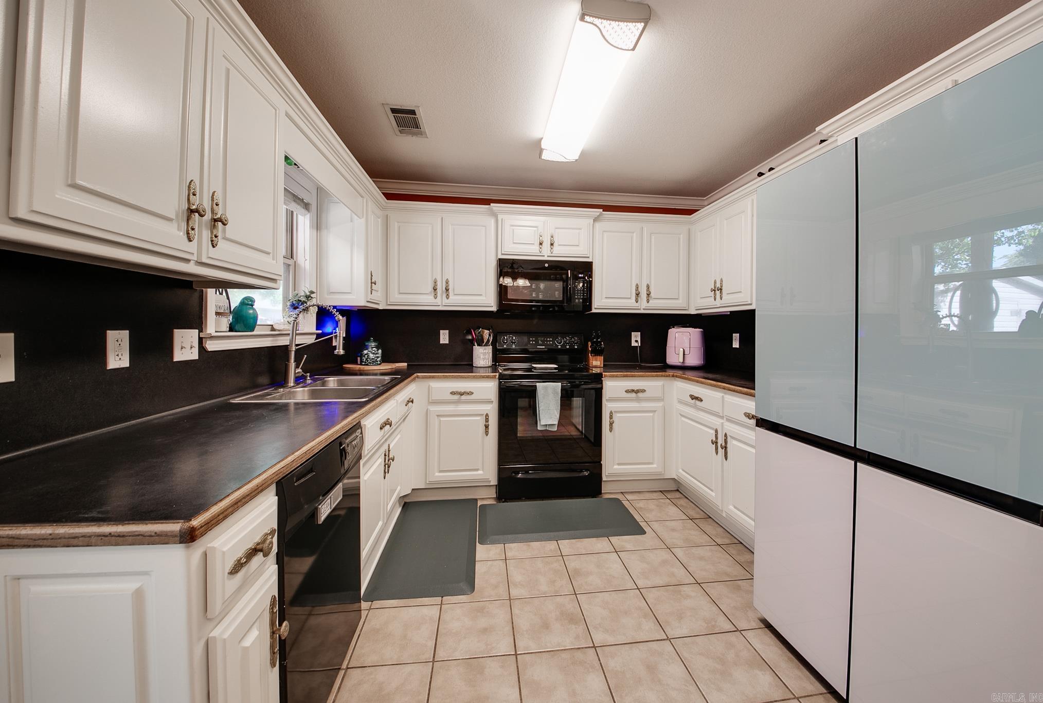 SILVER STREAK - Residential